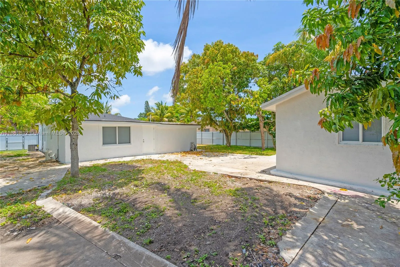 910 NW 123rd St