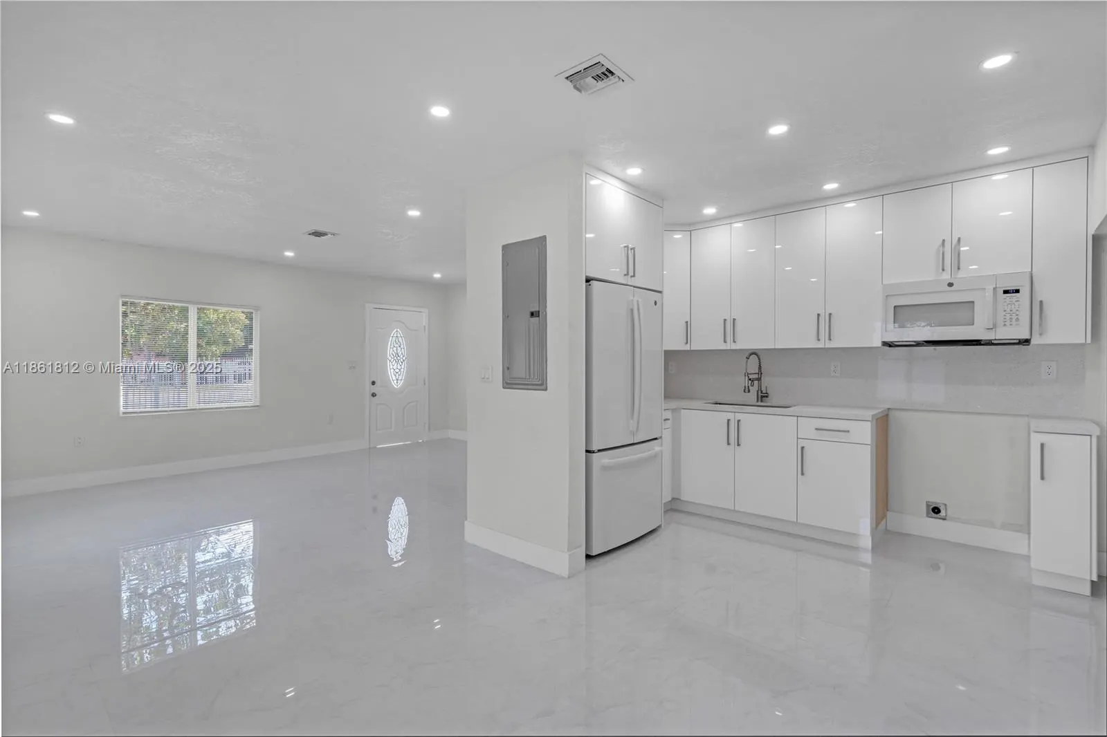910 NW 123rd St