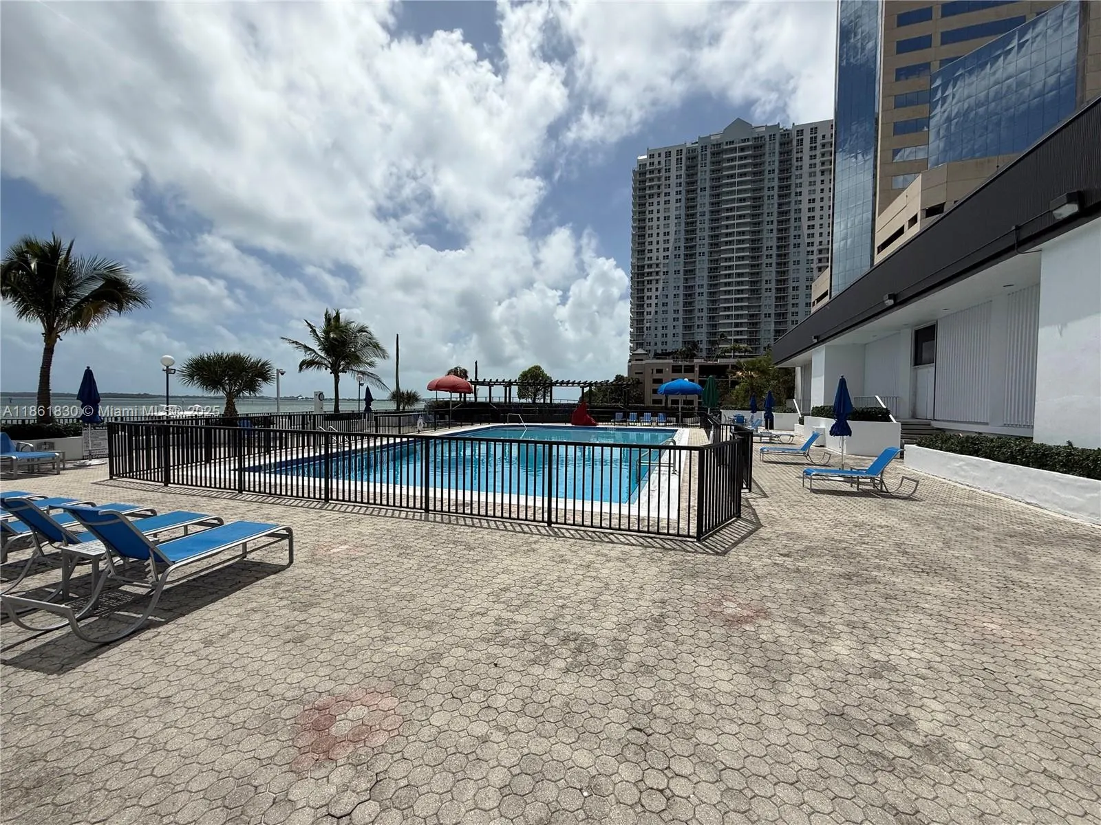801 Brickell Bay Dr, #2064