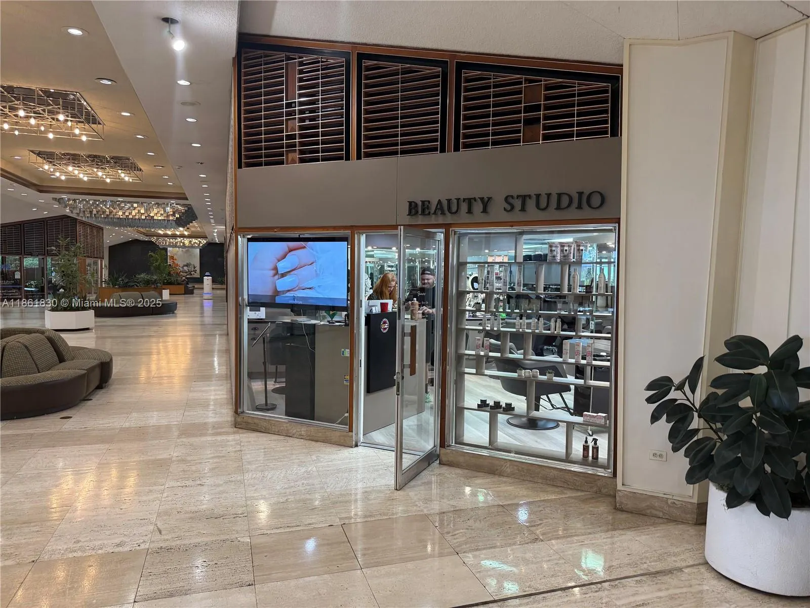 801 Brickell Bay Dr, #2064