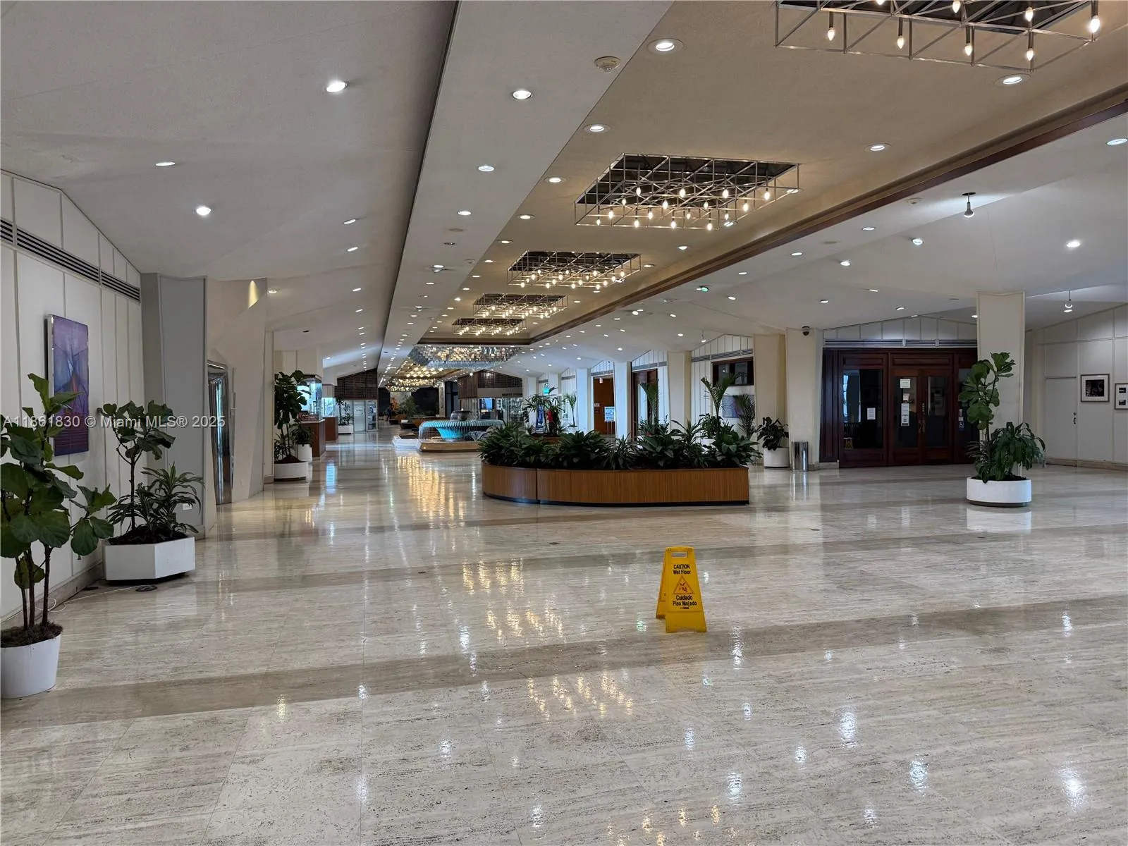 801 Brickell Bay Dr, #2064