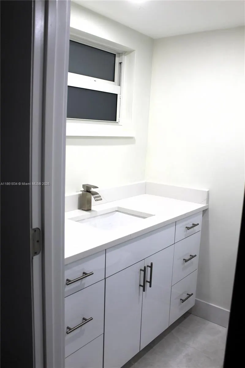 4001 S Ocean Blvd, #103