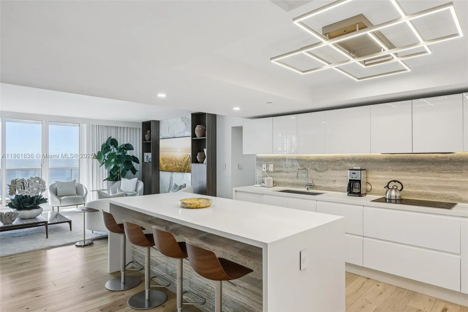 102 24th St, #1440