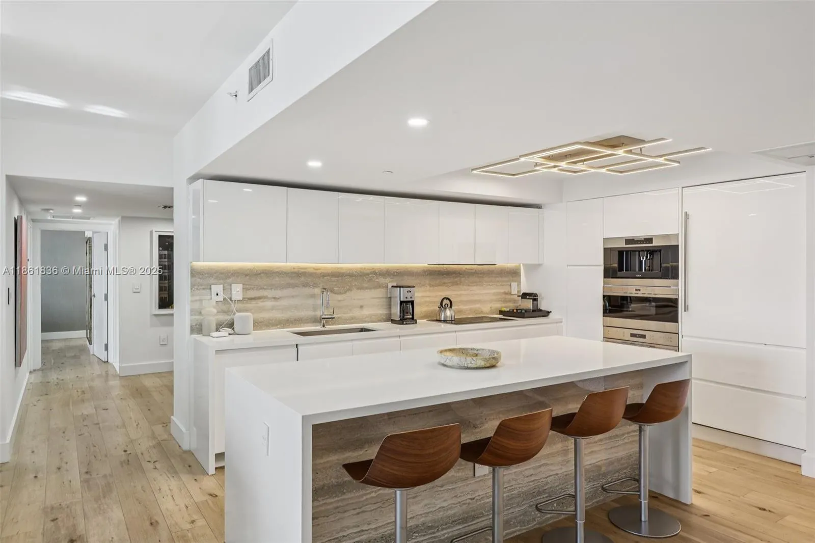 102 24th St, #1440