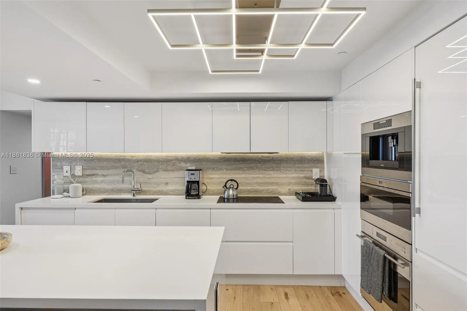 102 24th St, #1440