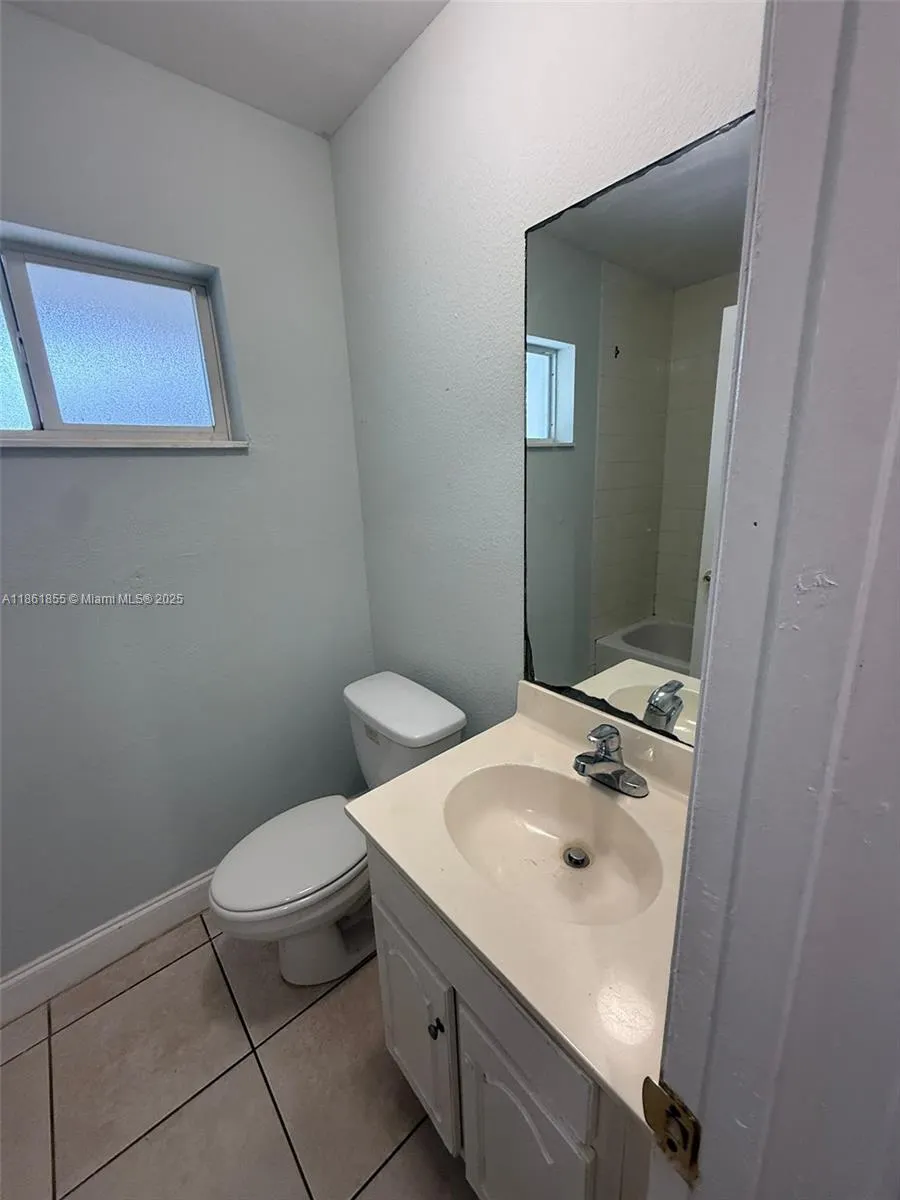 4271 NW 5th St, #253