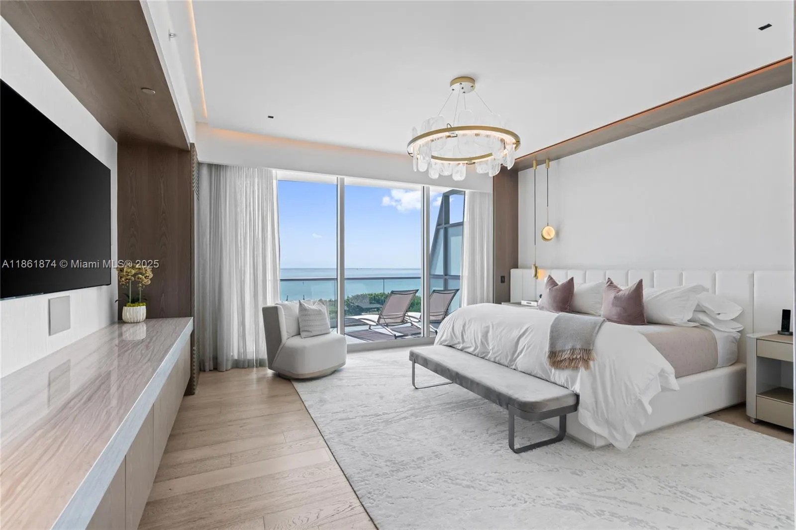 9349 Collins Ave, #303