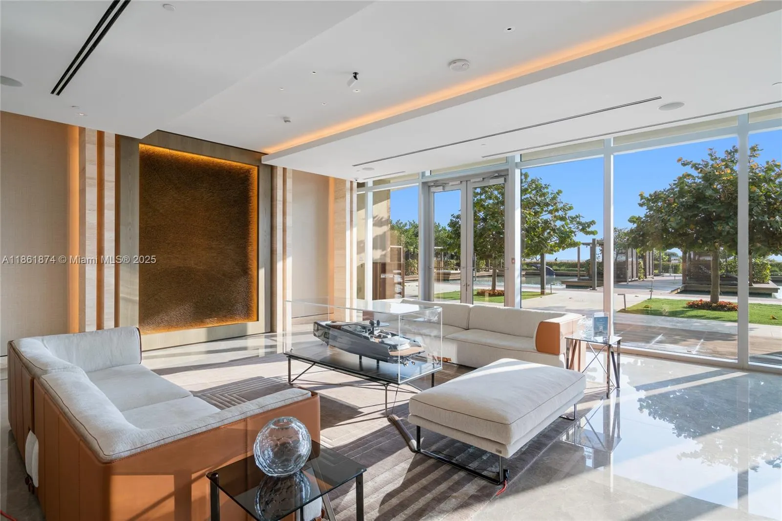9349 Collins Ave, #303