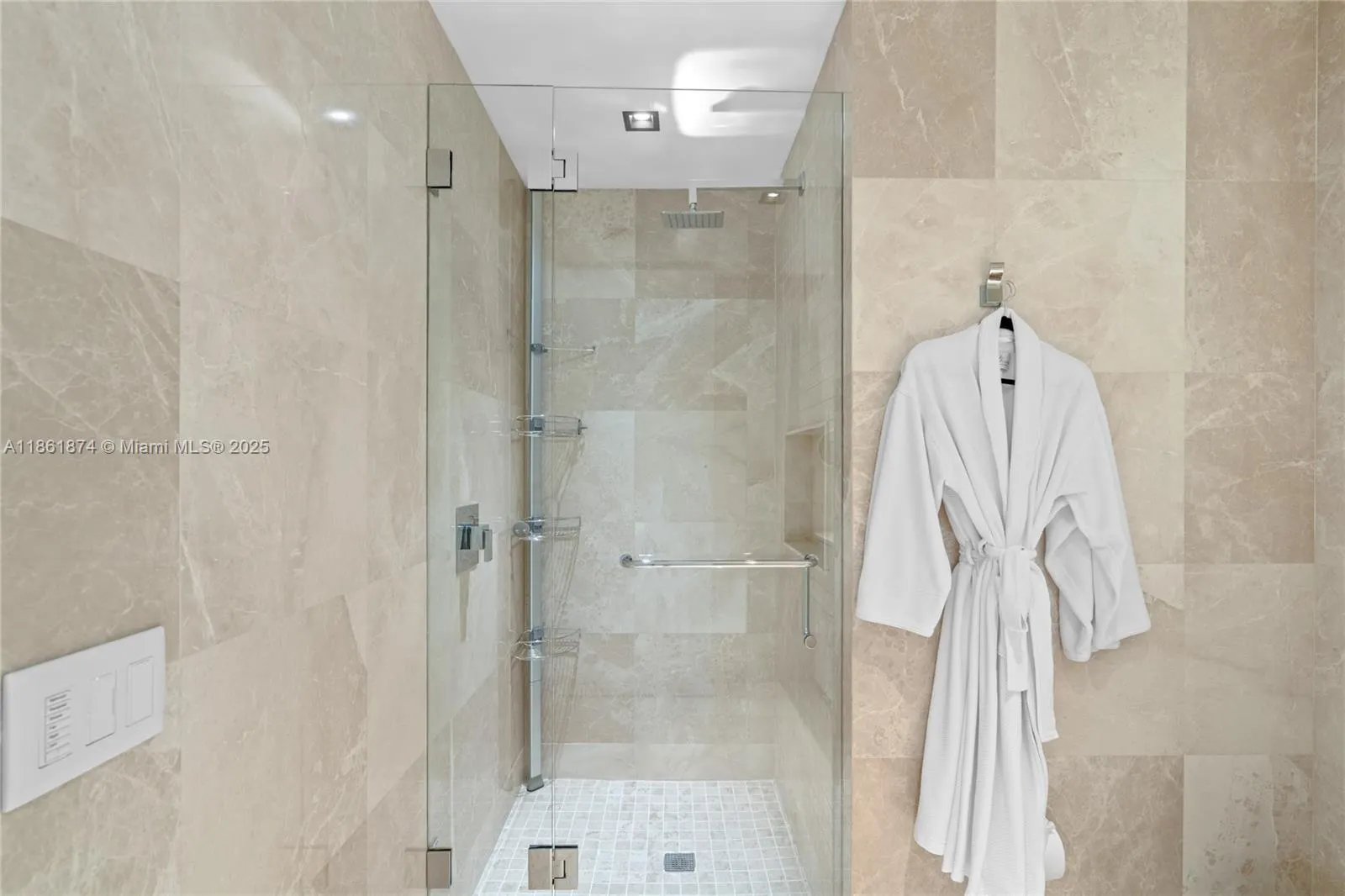 9349 Collins Ave, #303