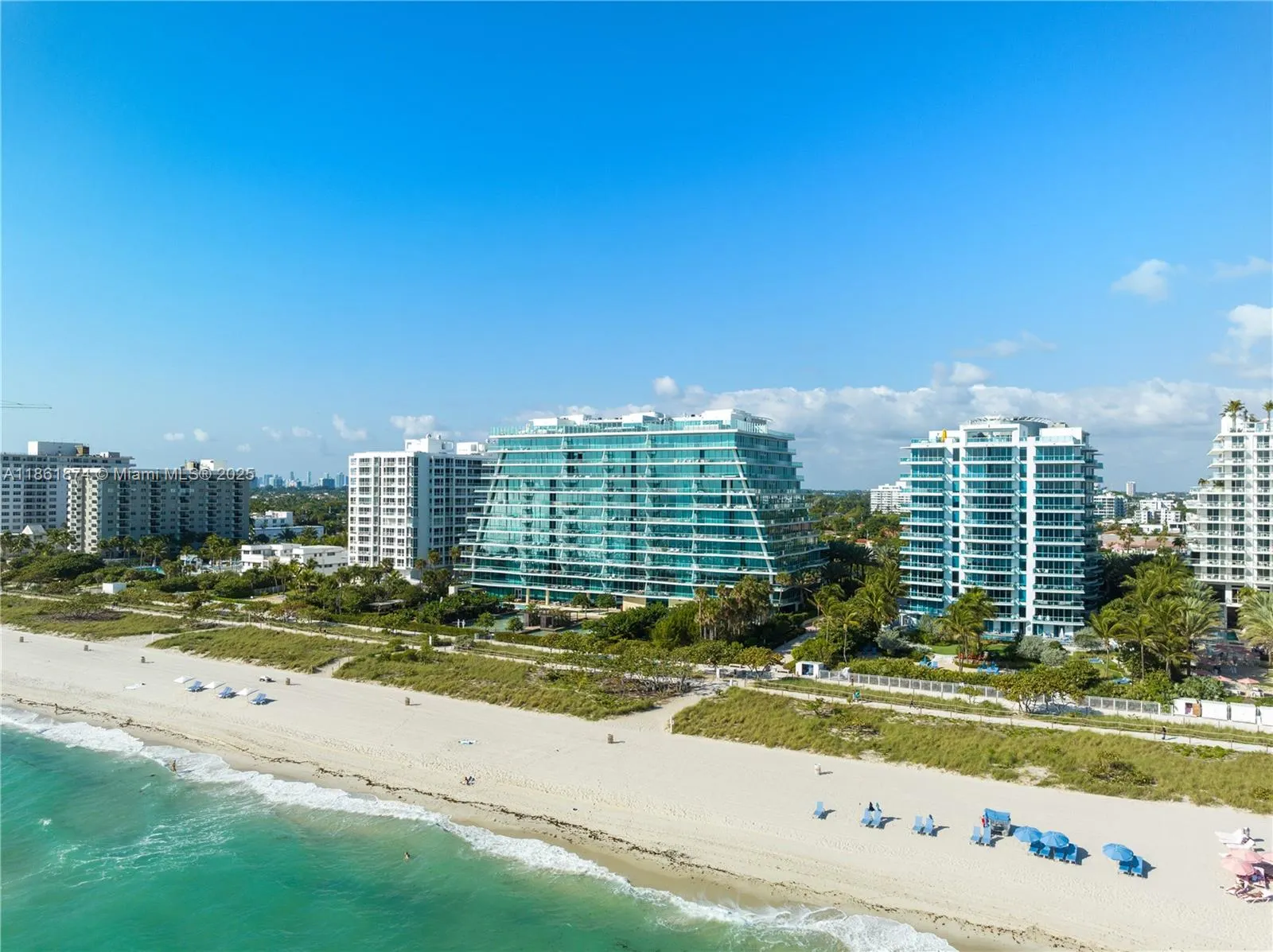 9349 Collins Ave, #303
