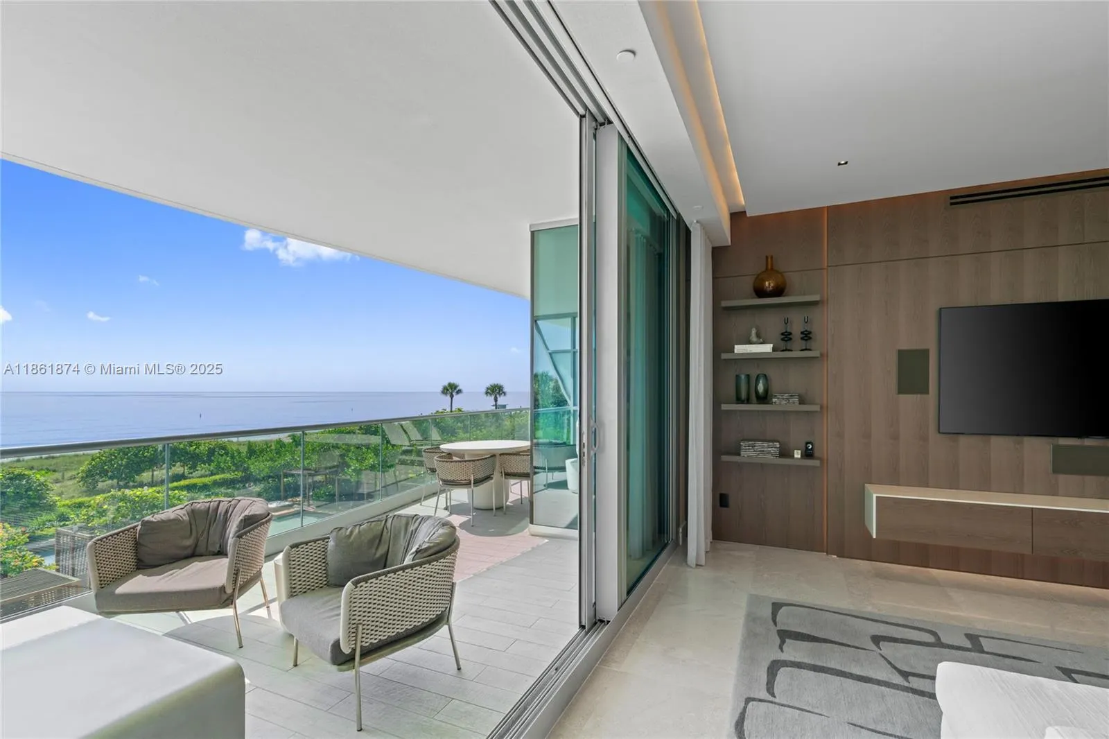 9349 Collins Ave, #303