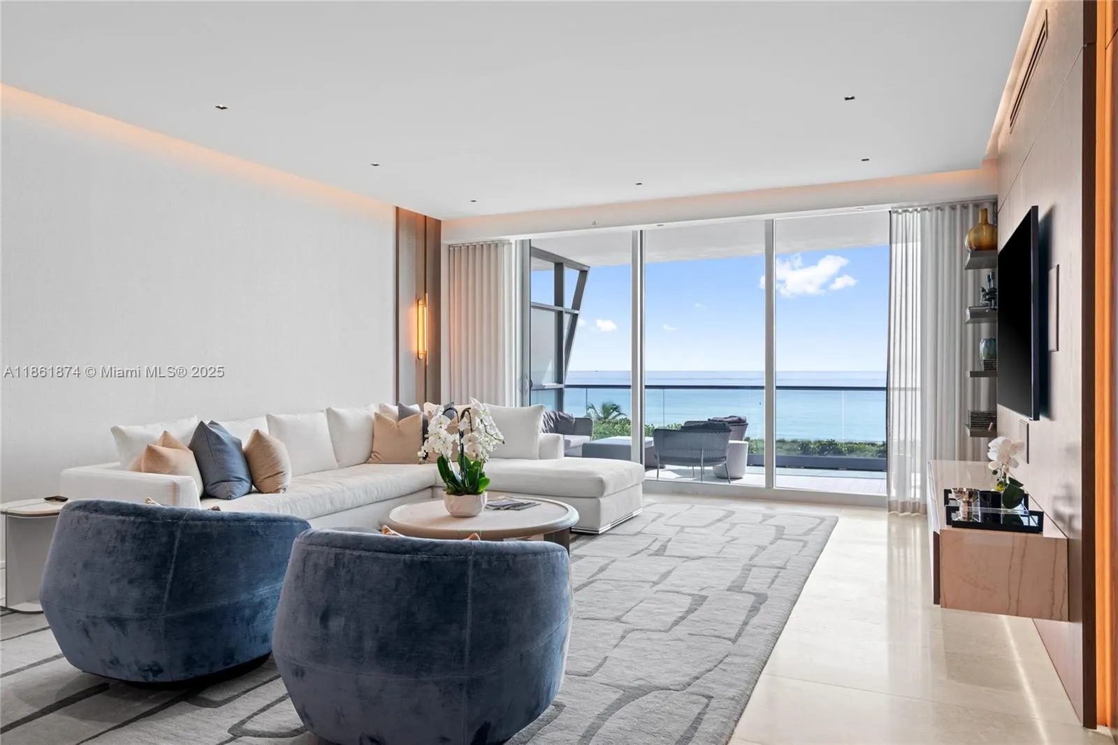 9349 Collins Ave, #303