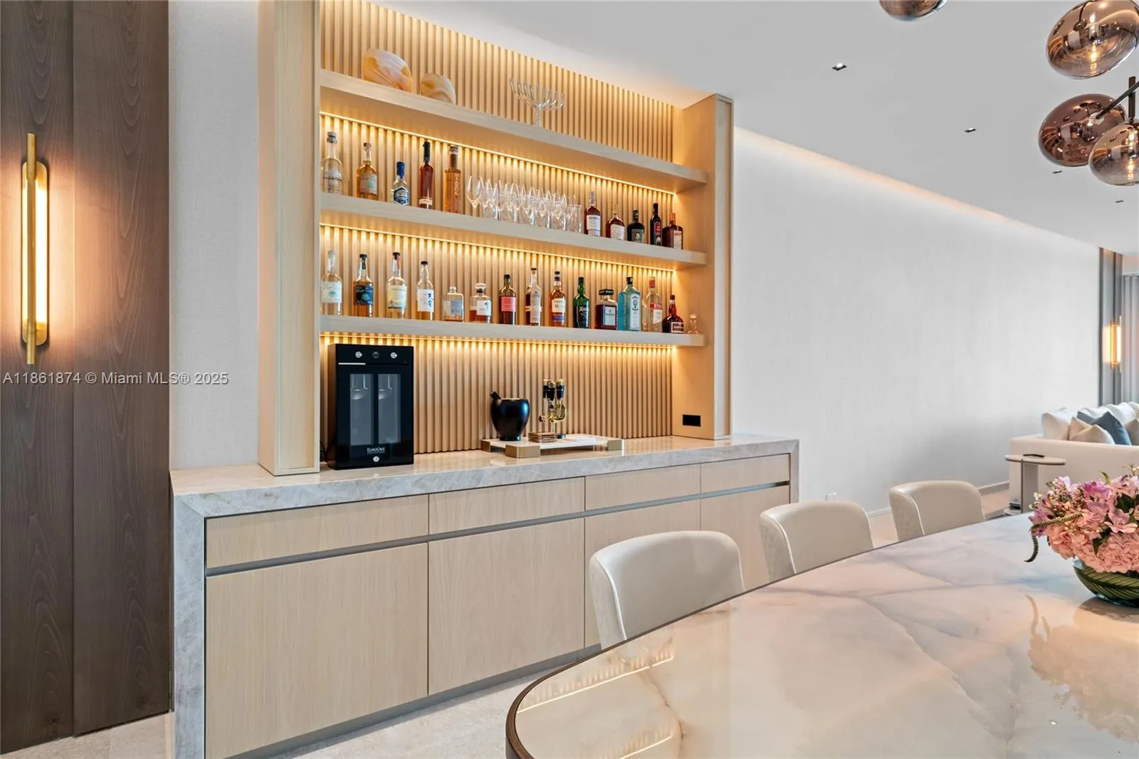 9349 Collins Ave, #303