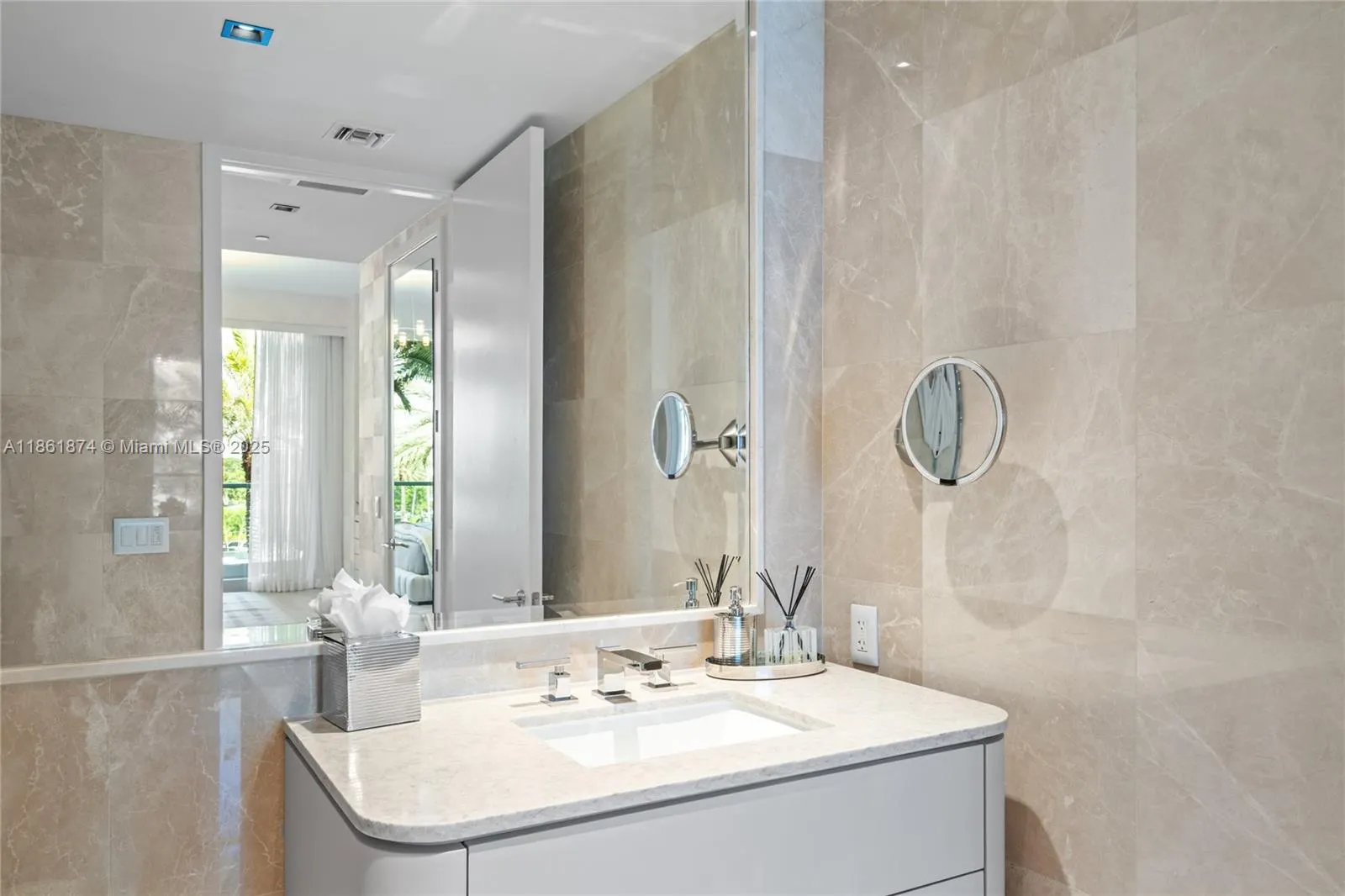 9349 Collins Ave, #303