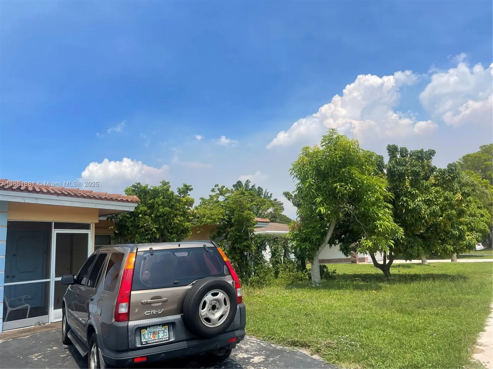 8203 NW 73rd Ter