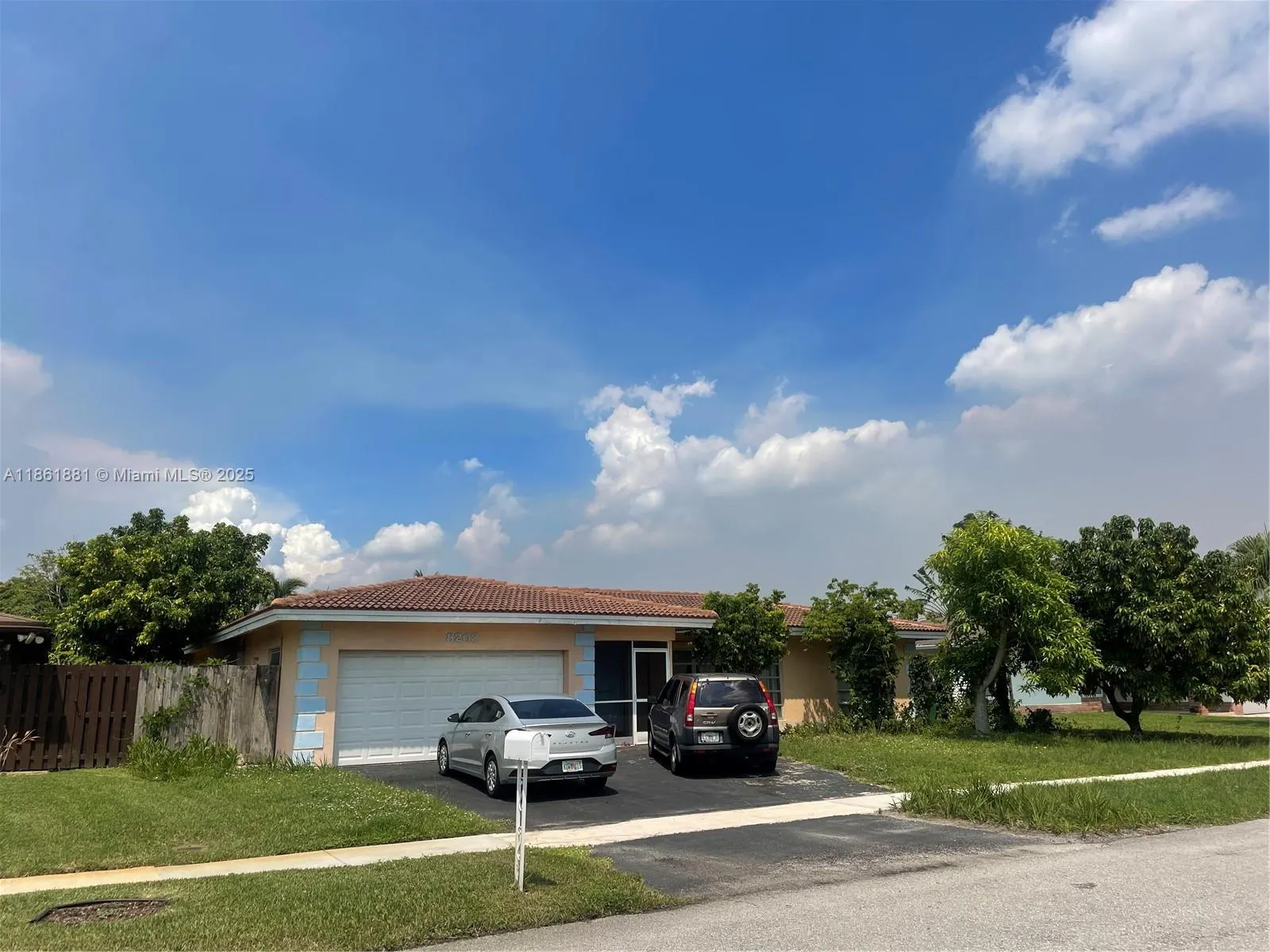 8203 NW 73rd Ter