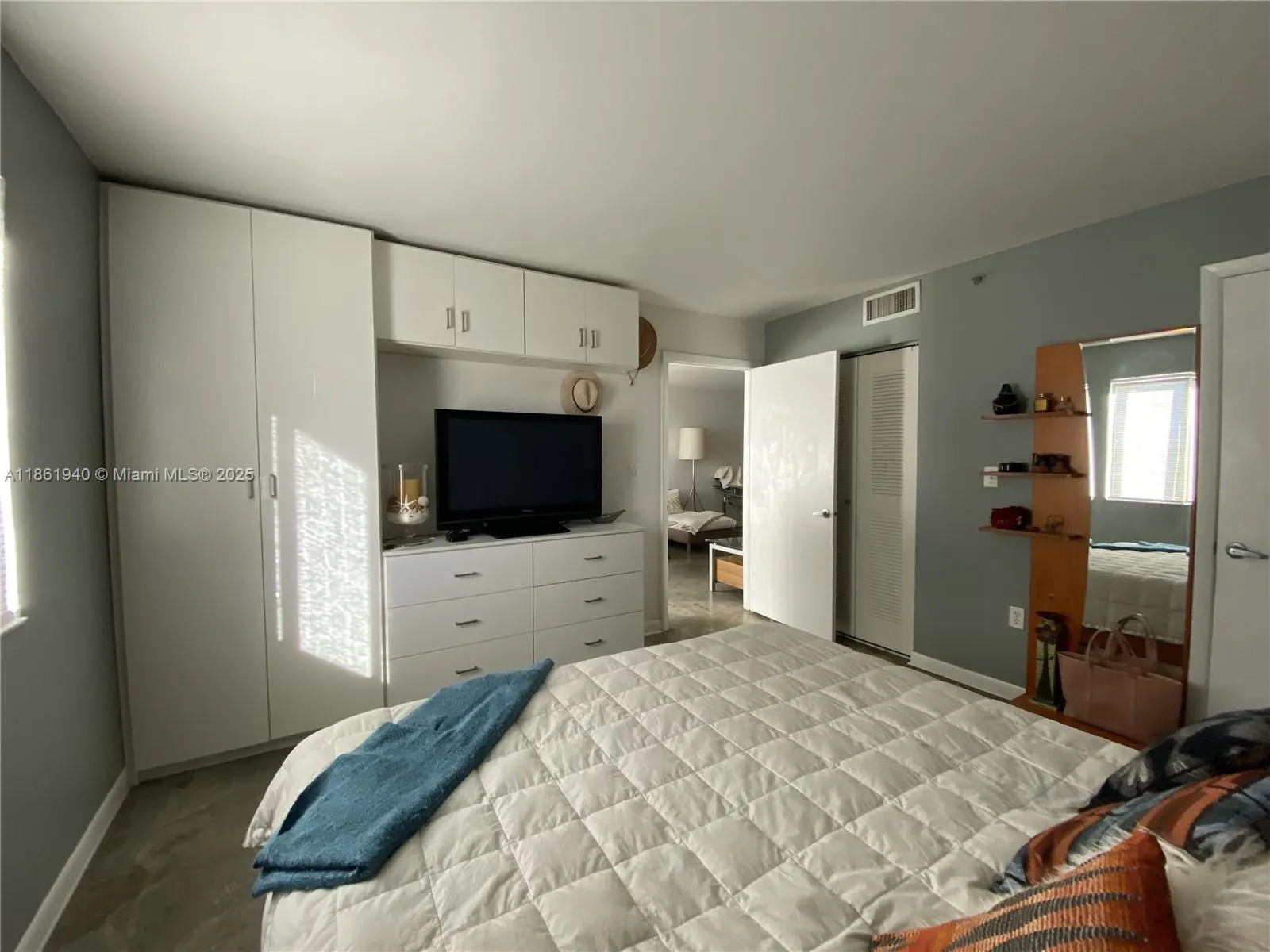 1401 Bay Rd, #405