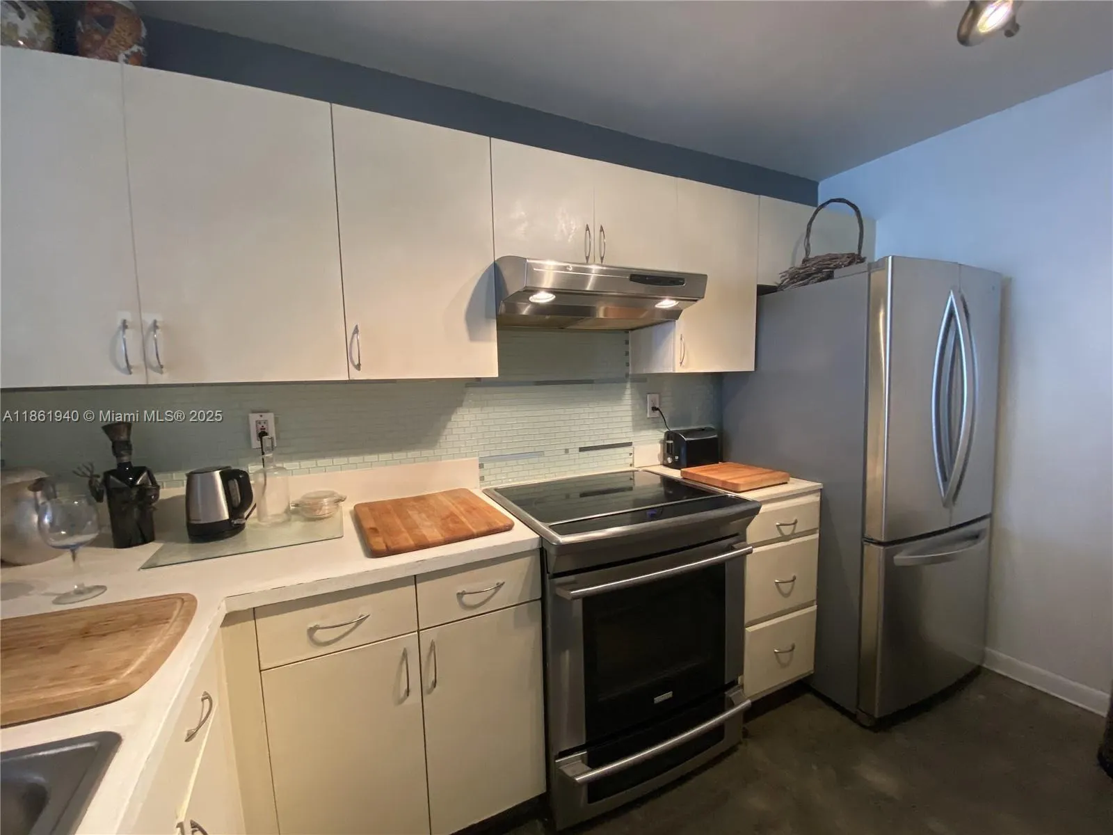 1401 Bay Rd, #405
