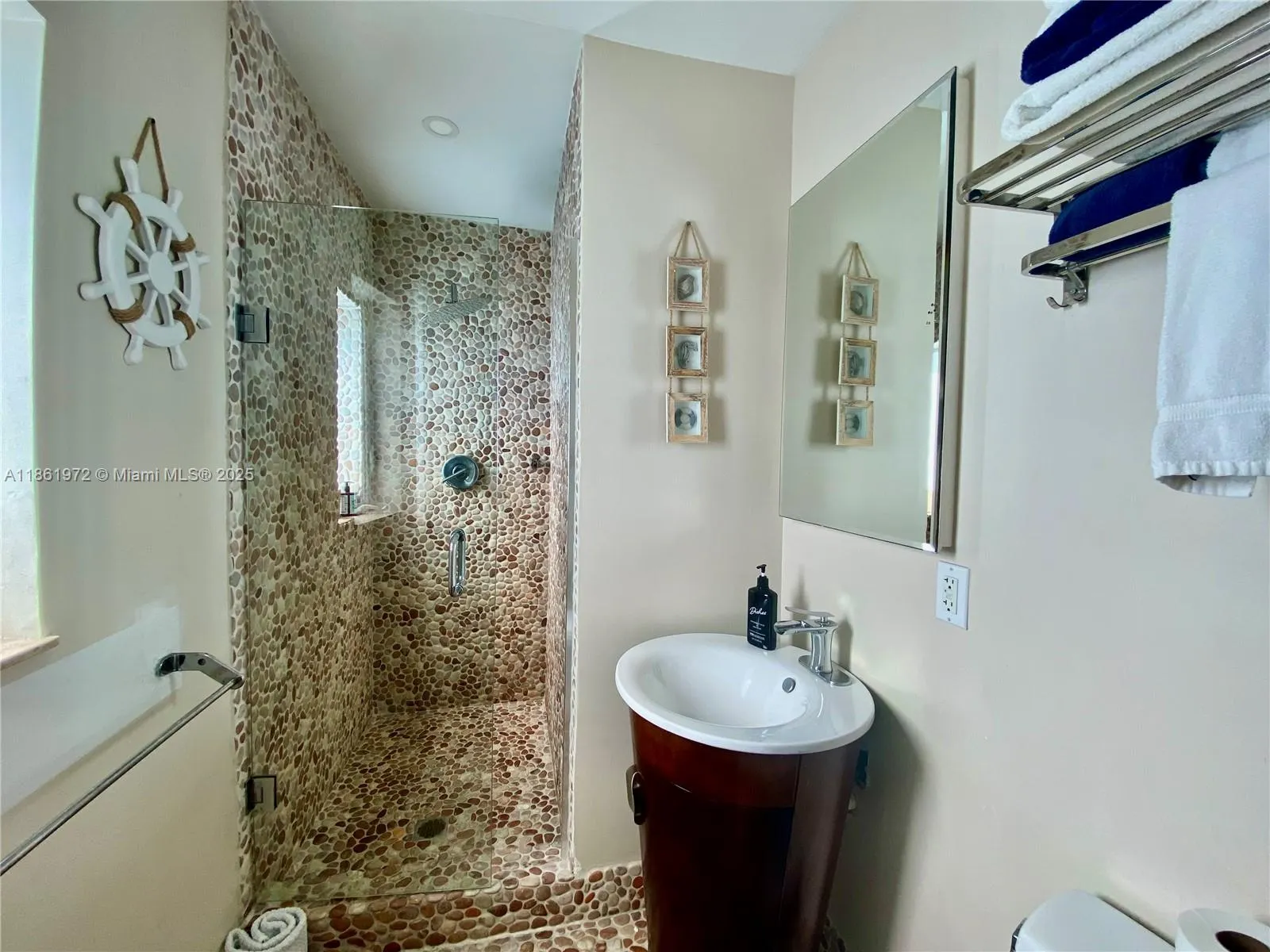 747-745 Lenox Ave