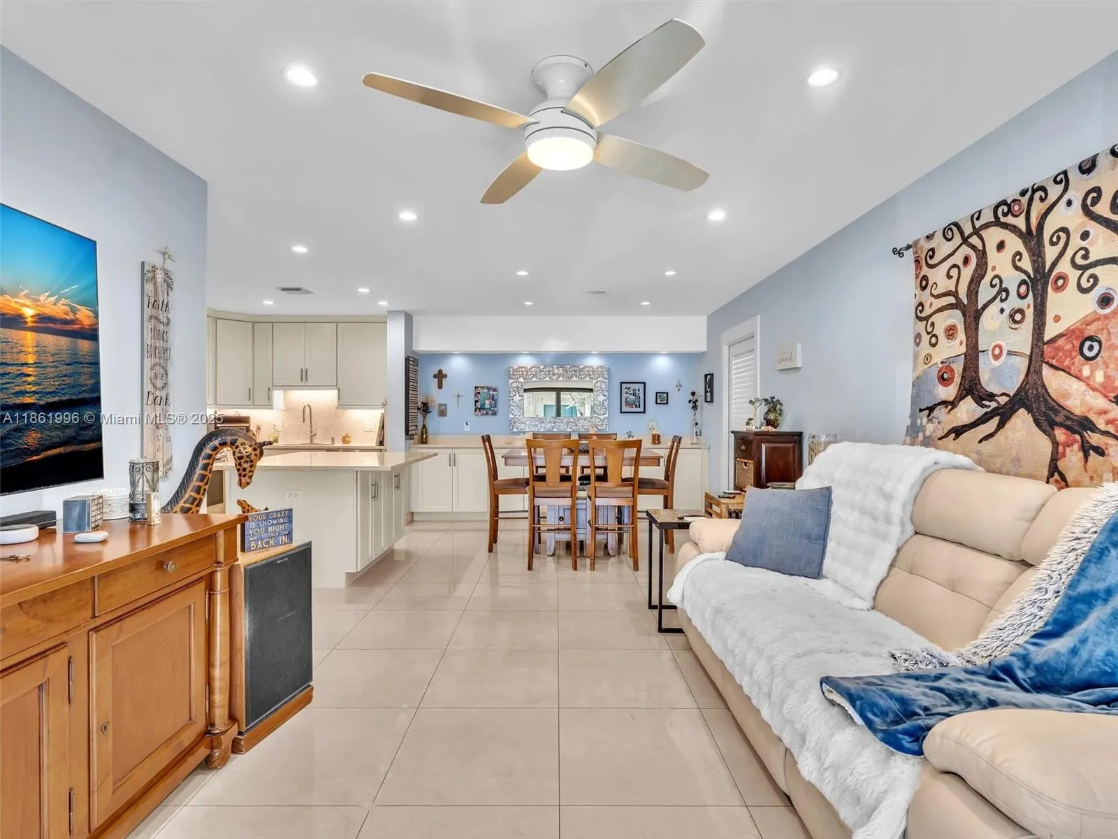 120 Cypress Club Dr, #202