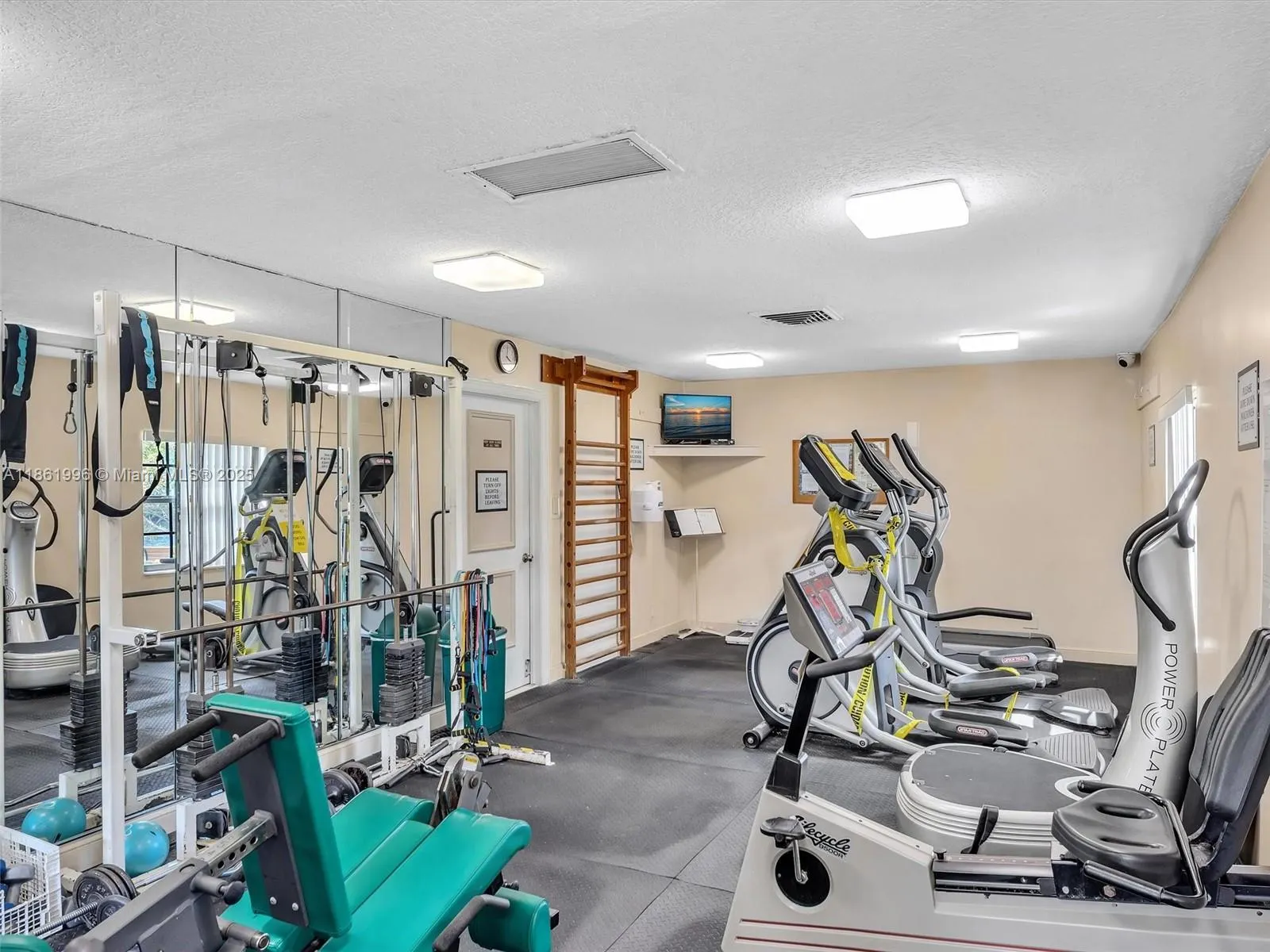 120 Cypress Club Dr, #202