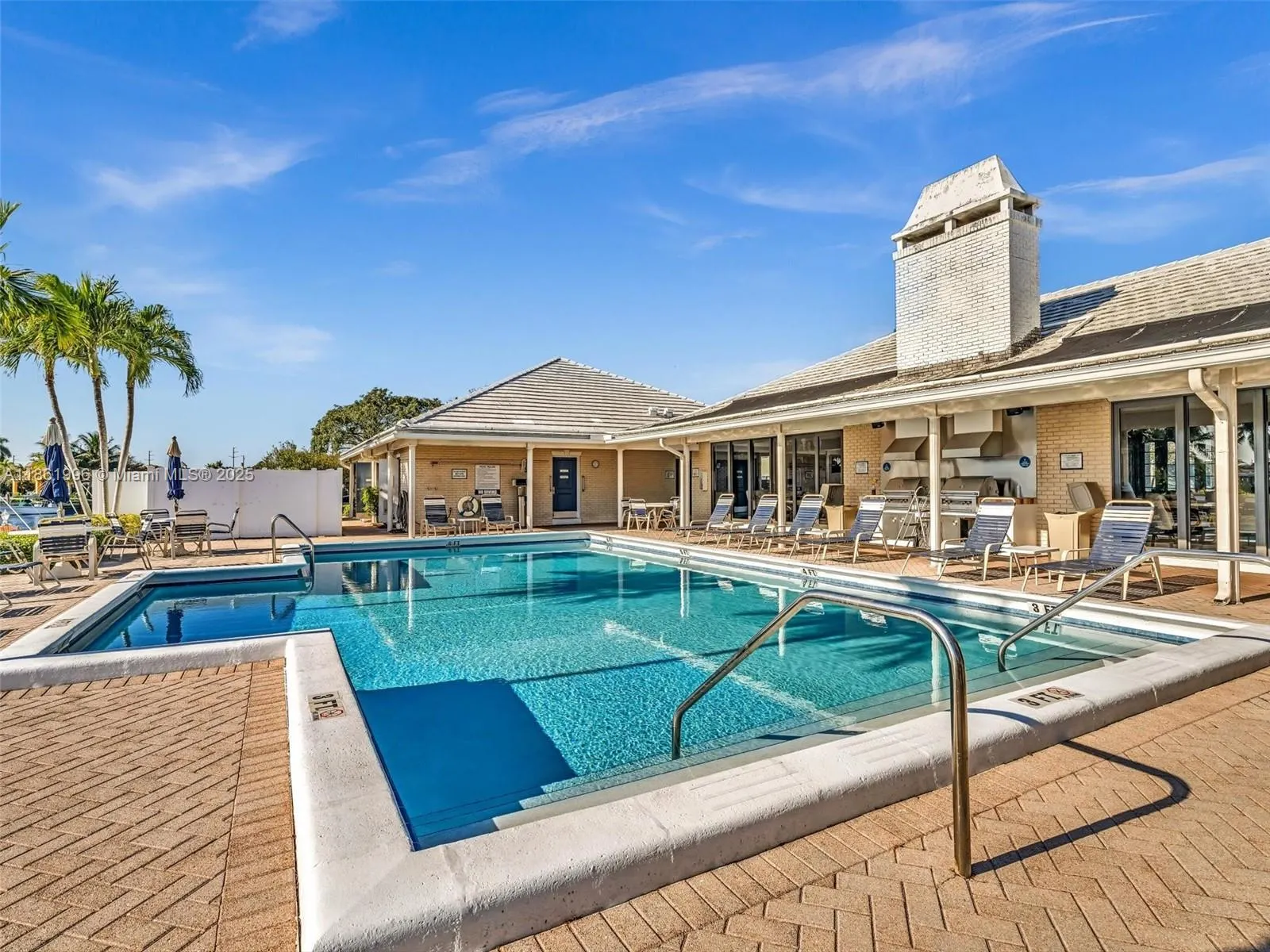 120 Cypress Club Dr, #202
