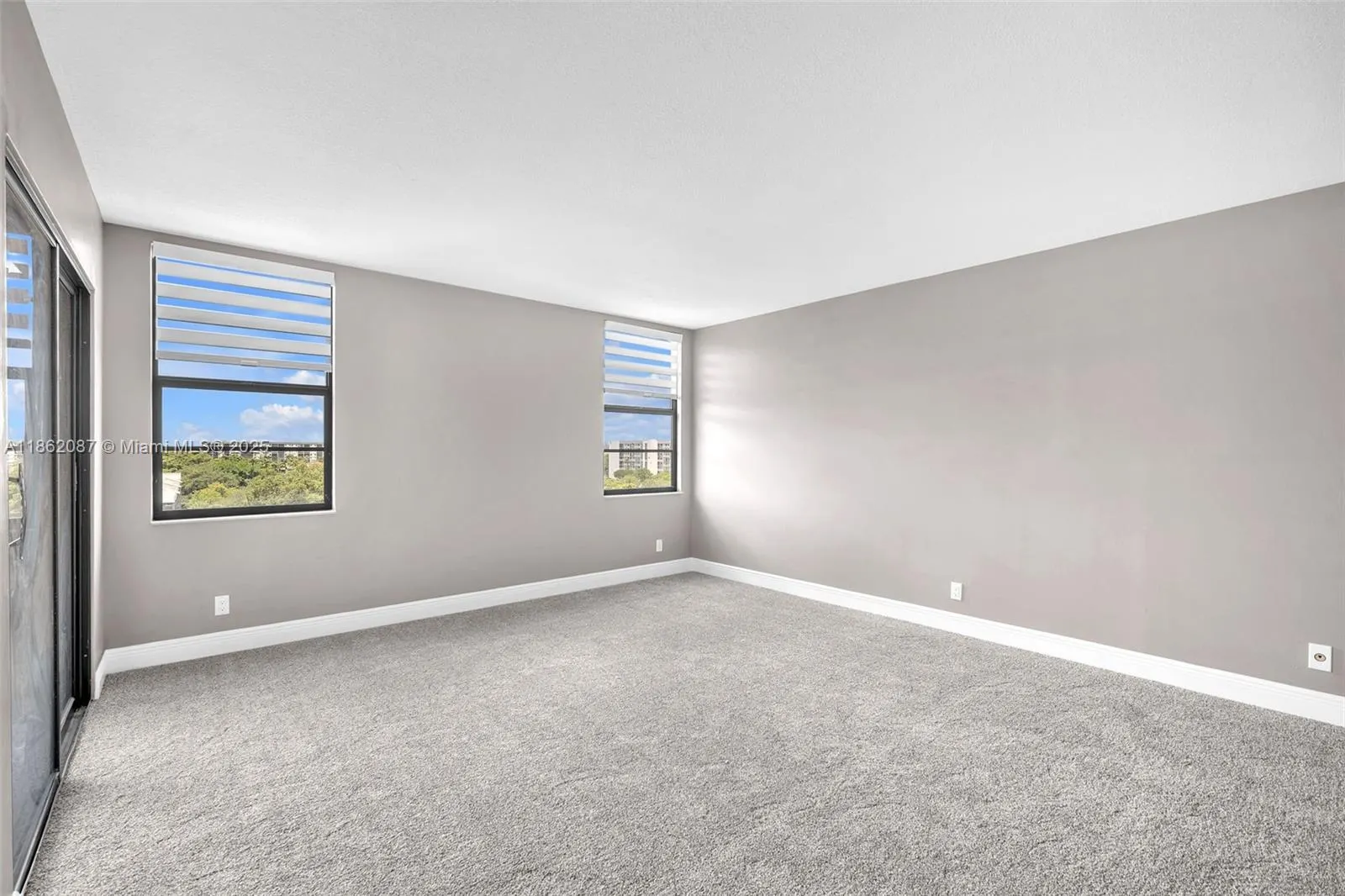2112 S Cypress Bend Dr, #802
