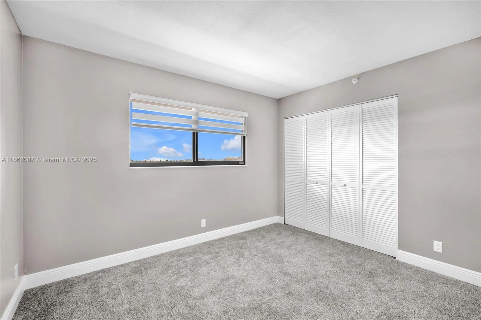 2112 S Cypress Bend Dr, #802