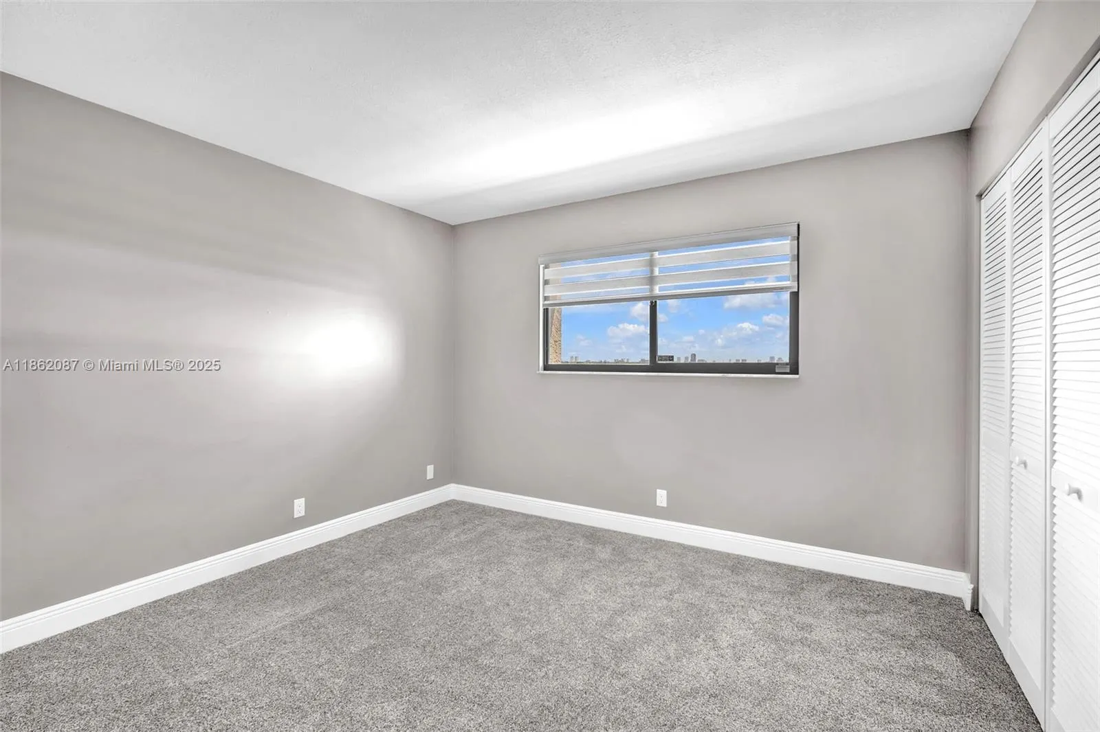 2112 S Cypress Bend Dr, #802