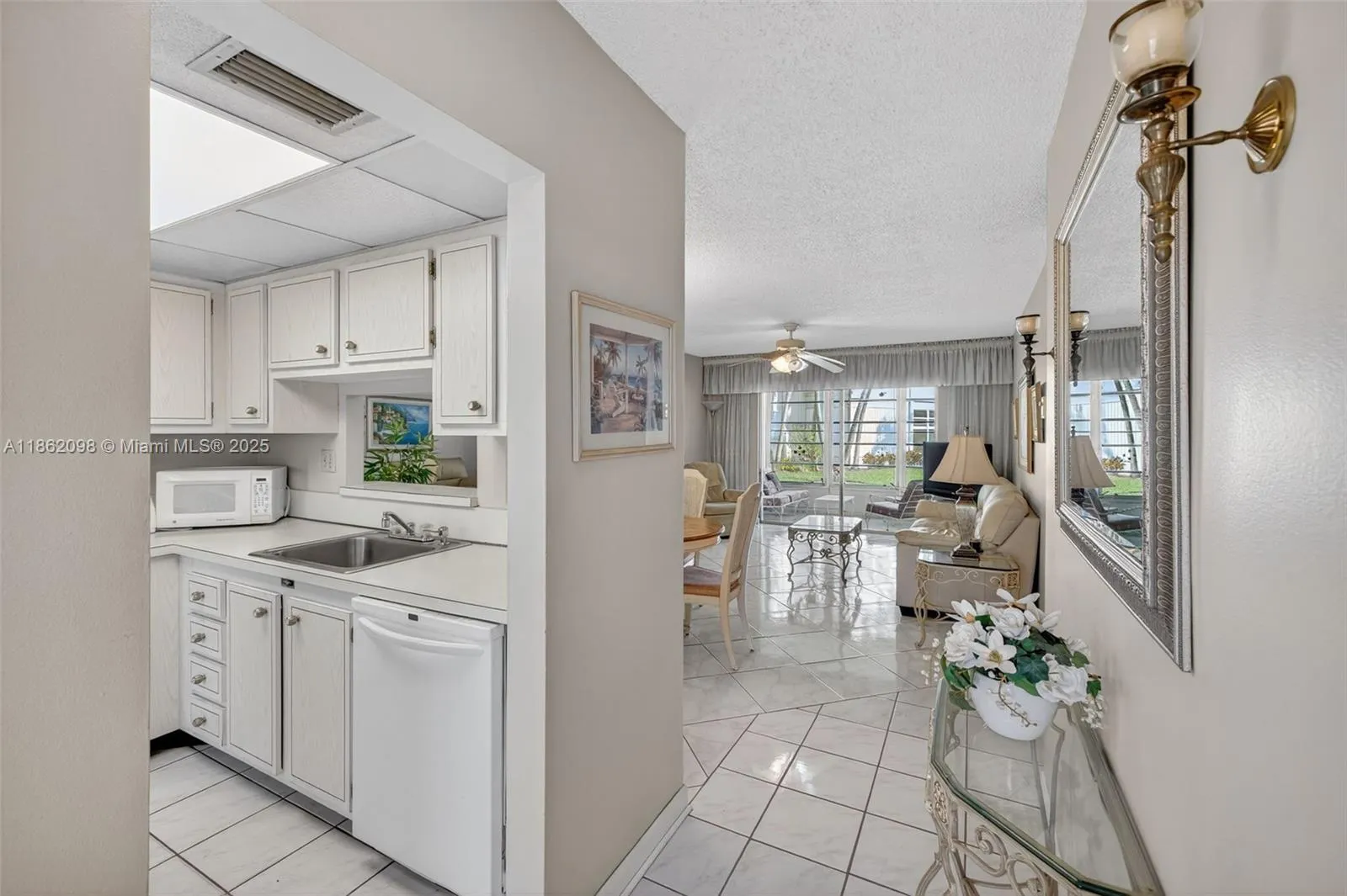 4706 NW 36th St, #402