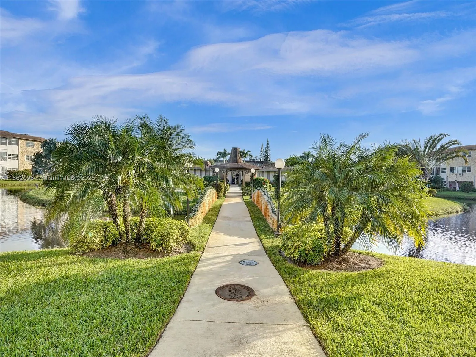 4706 NW 36th St, #402