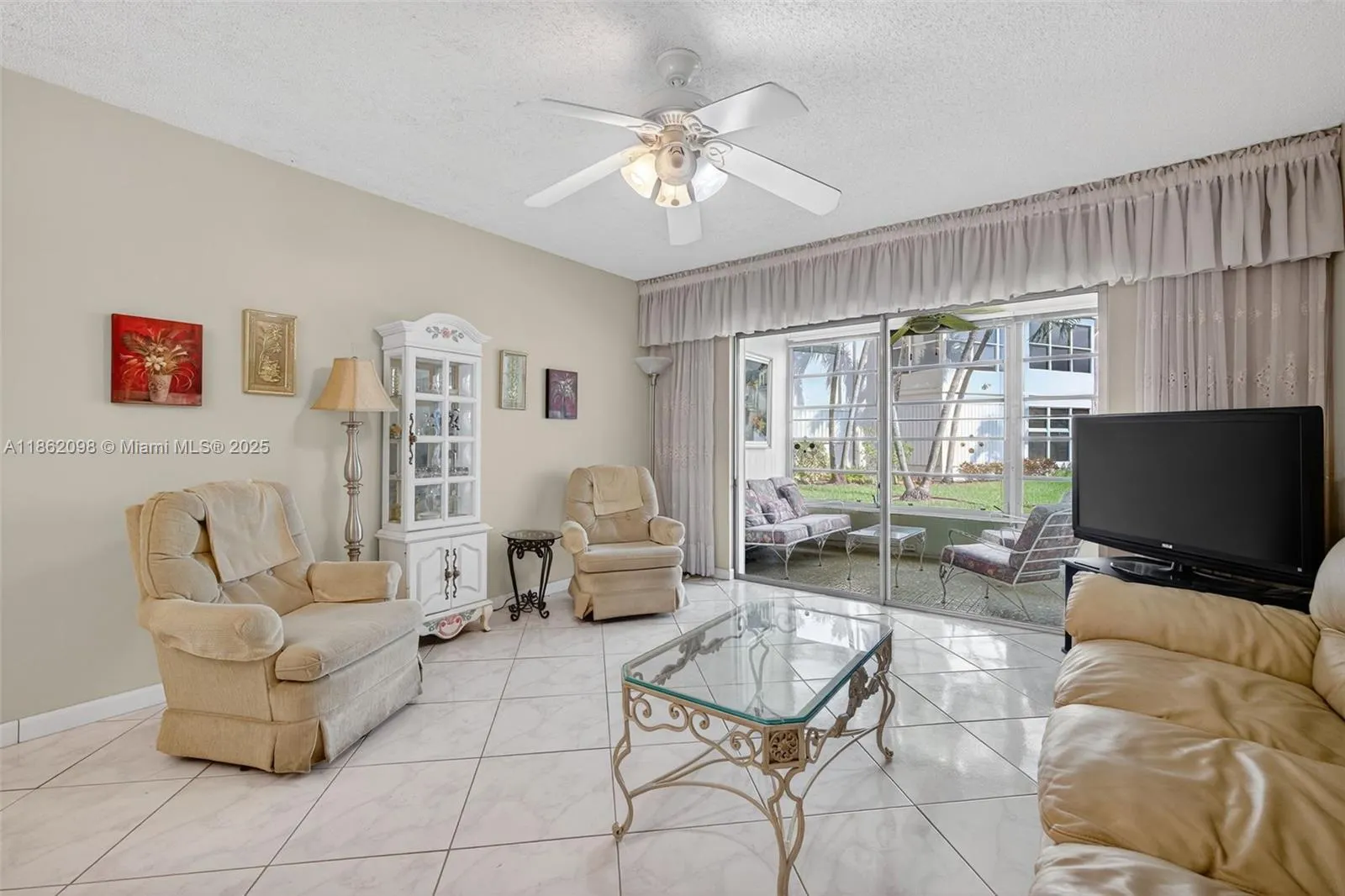 4706 NW 36th St, #402