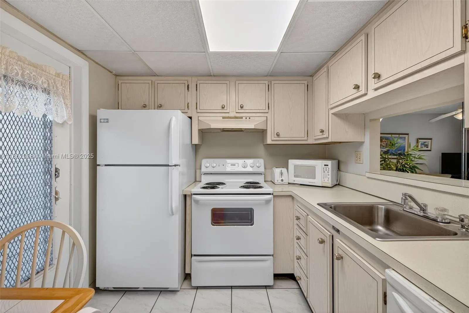 4706 NW 36th St, #402