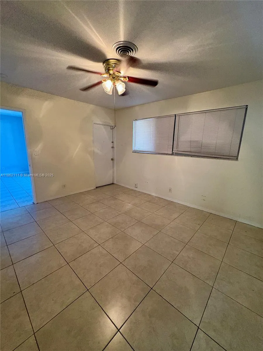 5131 NE 18th Ter