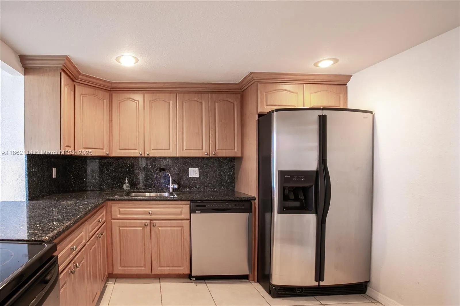 2017 S Ocean Dr, #1008