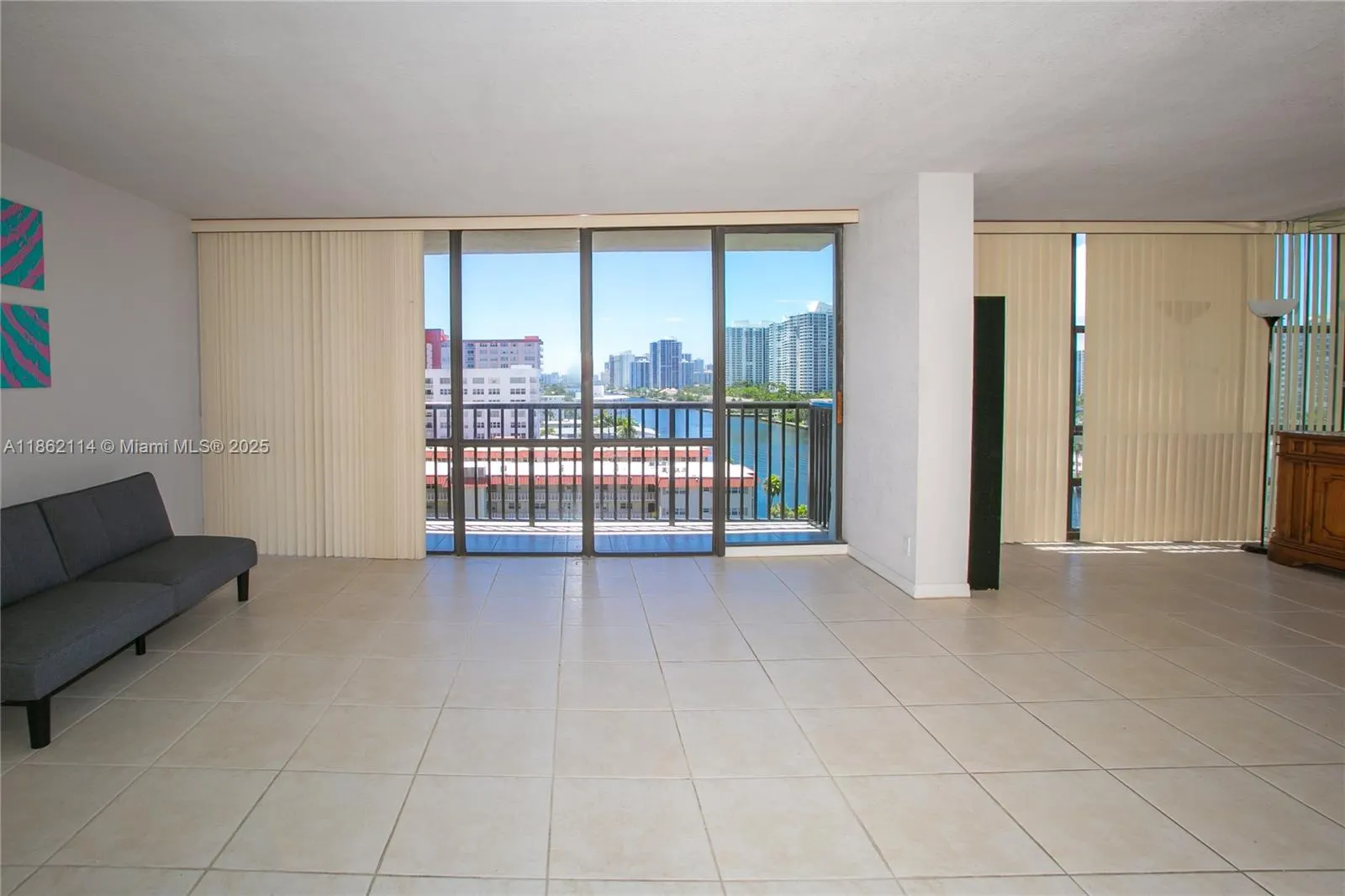 2017 S Ocean Dr, #1008
