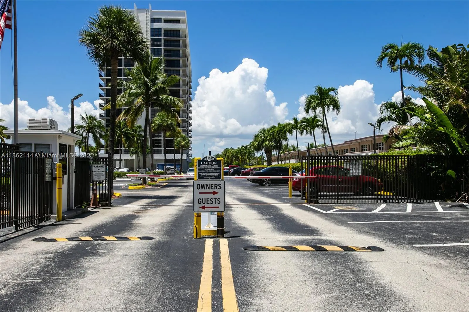 2017 S Ocean Dr, #1008