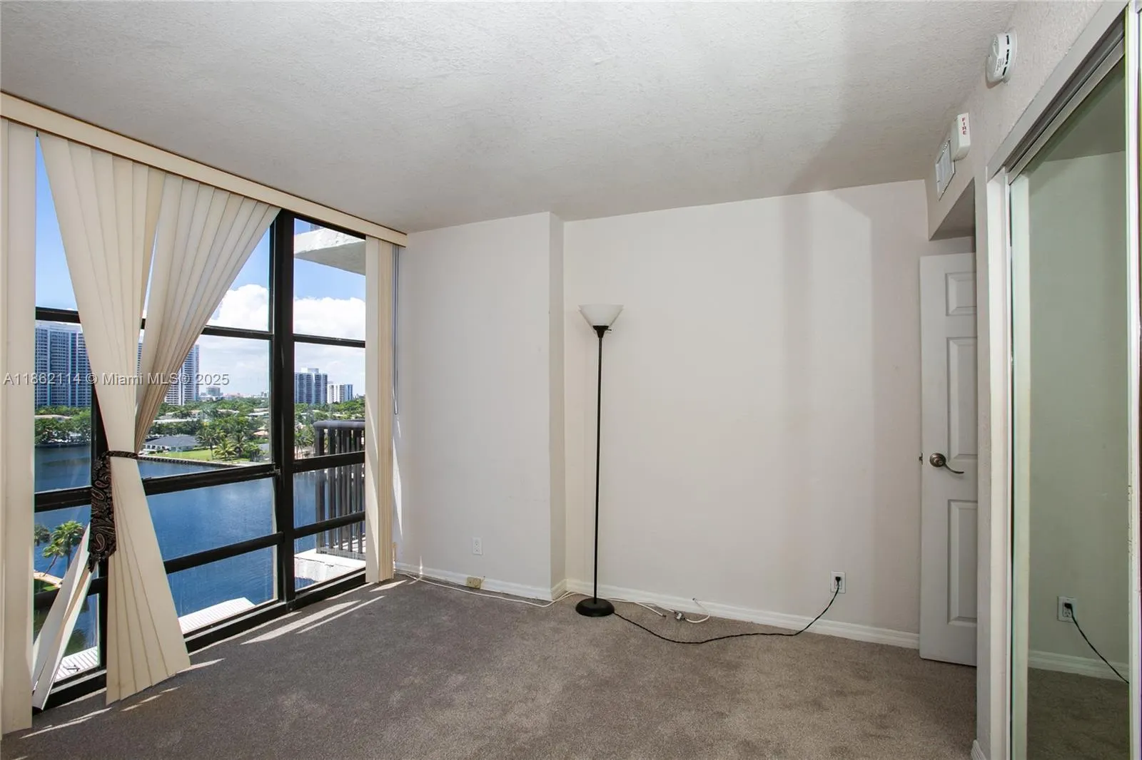 2017 S Ocean Dr, #1008