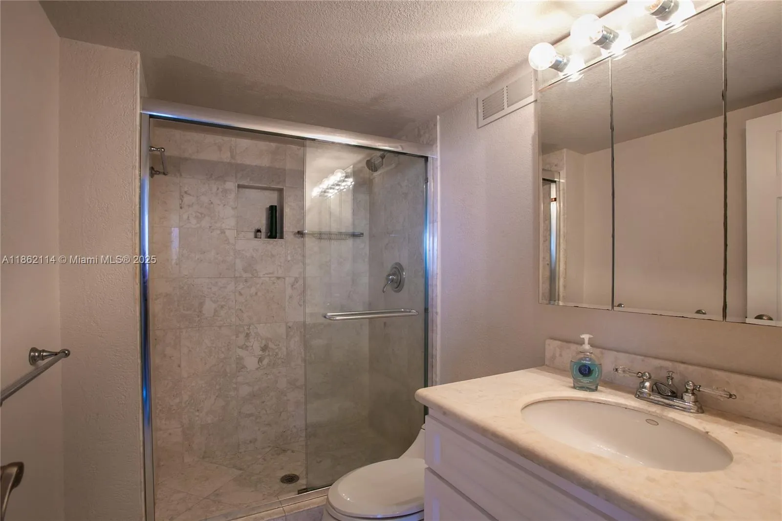 2017 S Ocean Dr, #1008