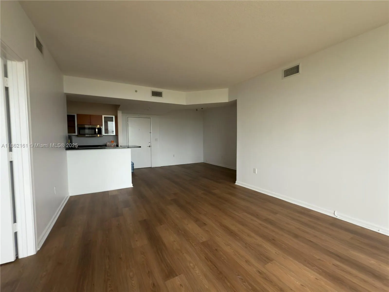 2775 NE 187th St, #304