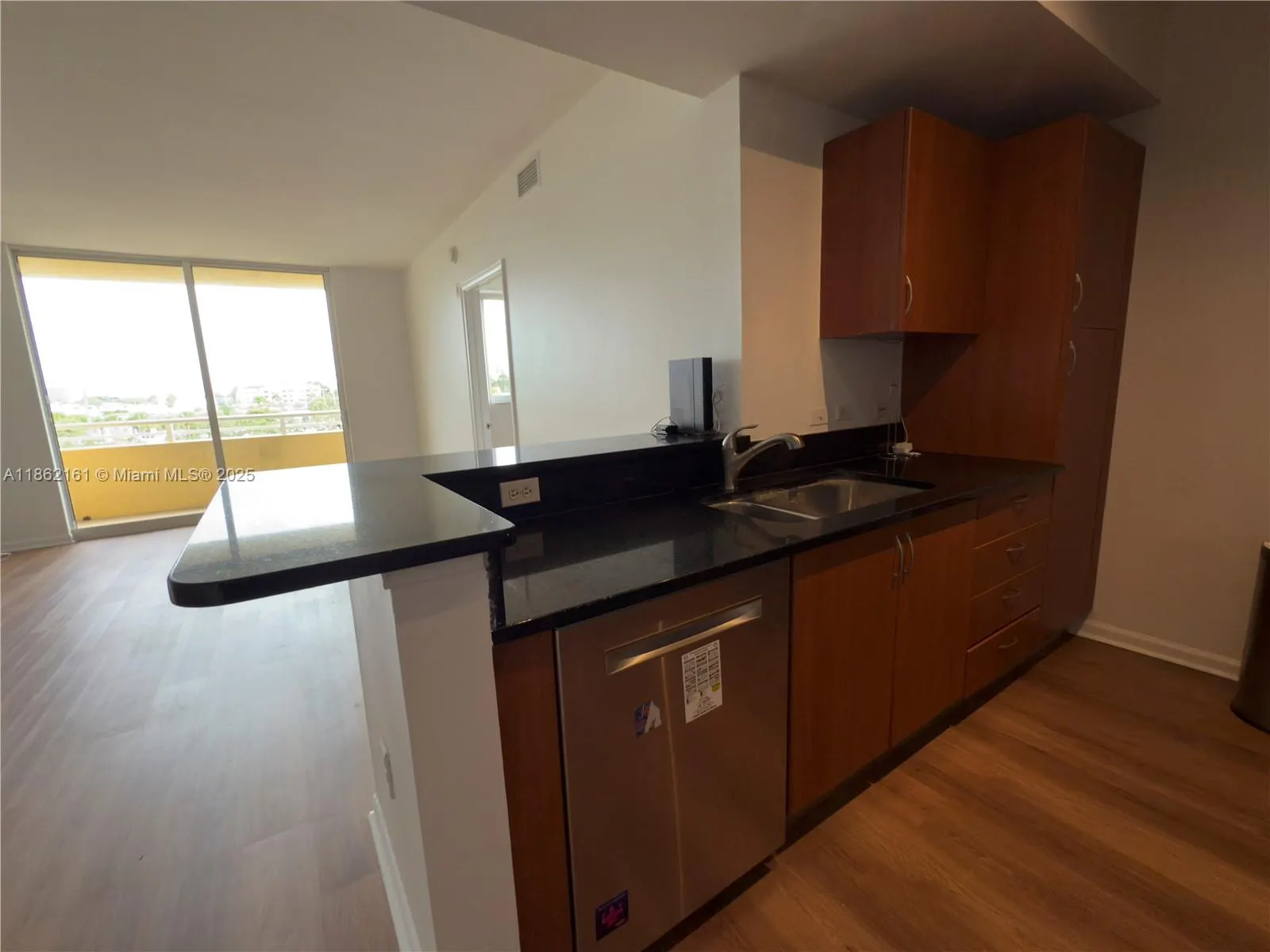 2775 NE 187th St, #304