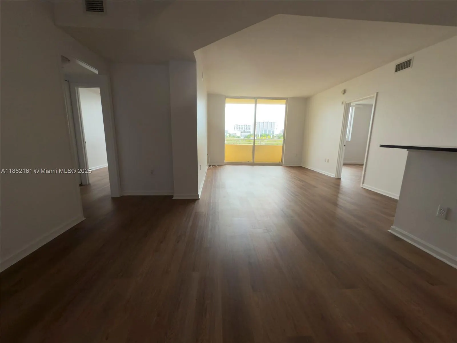 2775 NE 187th St, #304