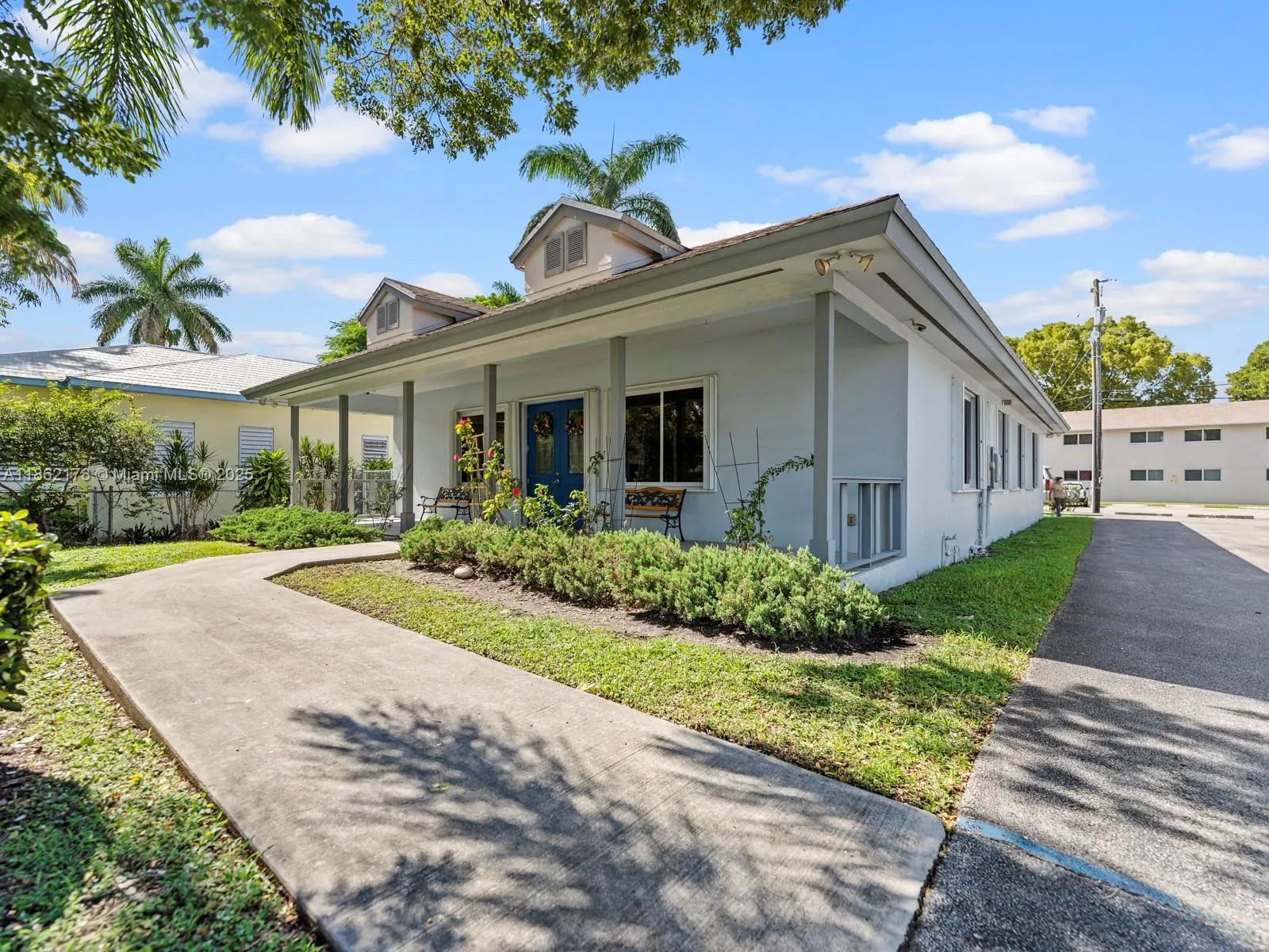 45 NW 4th St