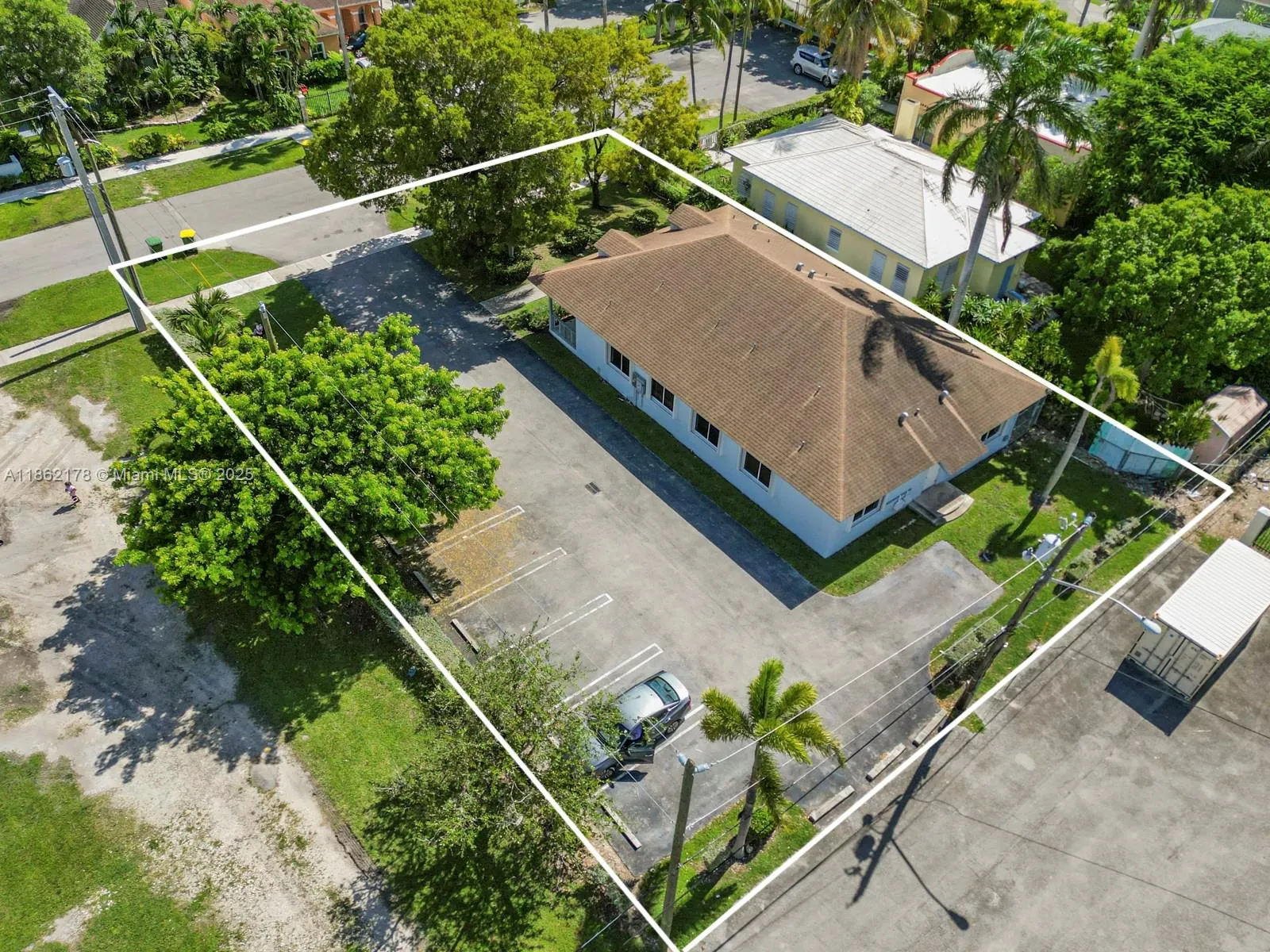 45 NW 4th St