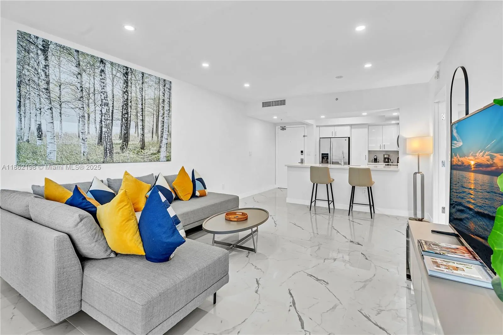 17375 Collins Ave, #1703