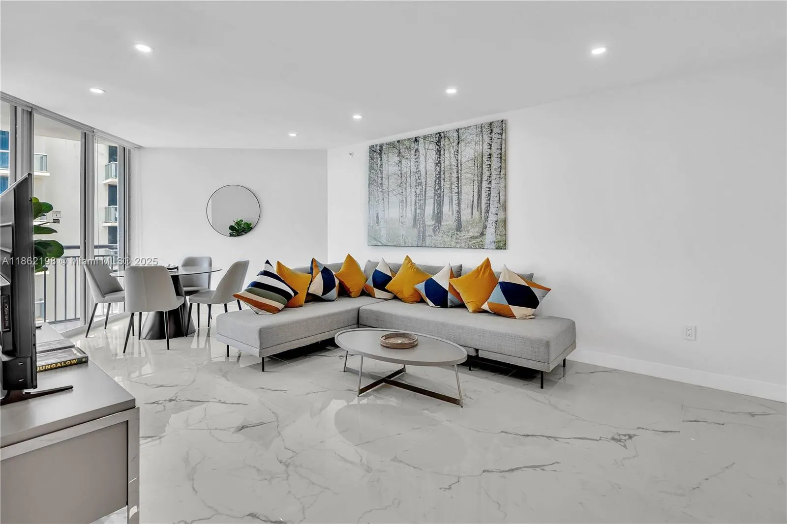 17375 Collins Ave, #1703