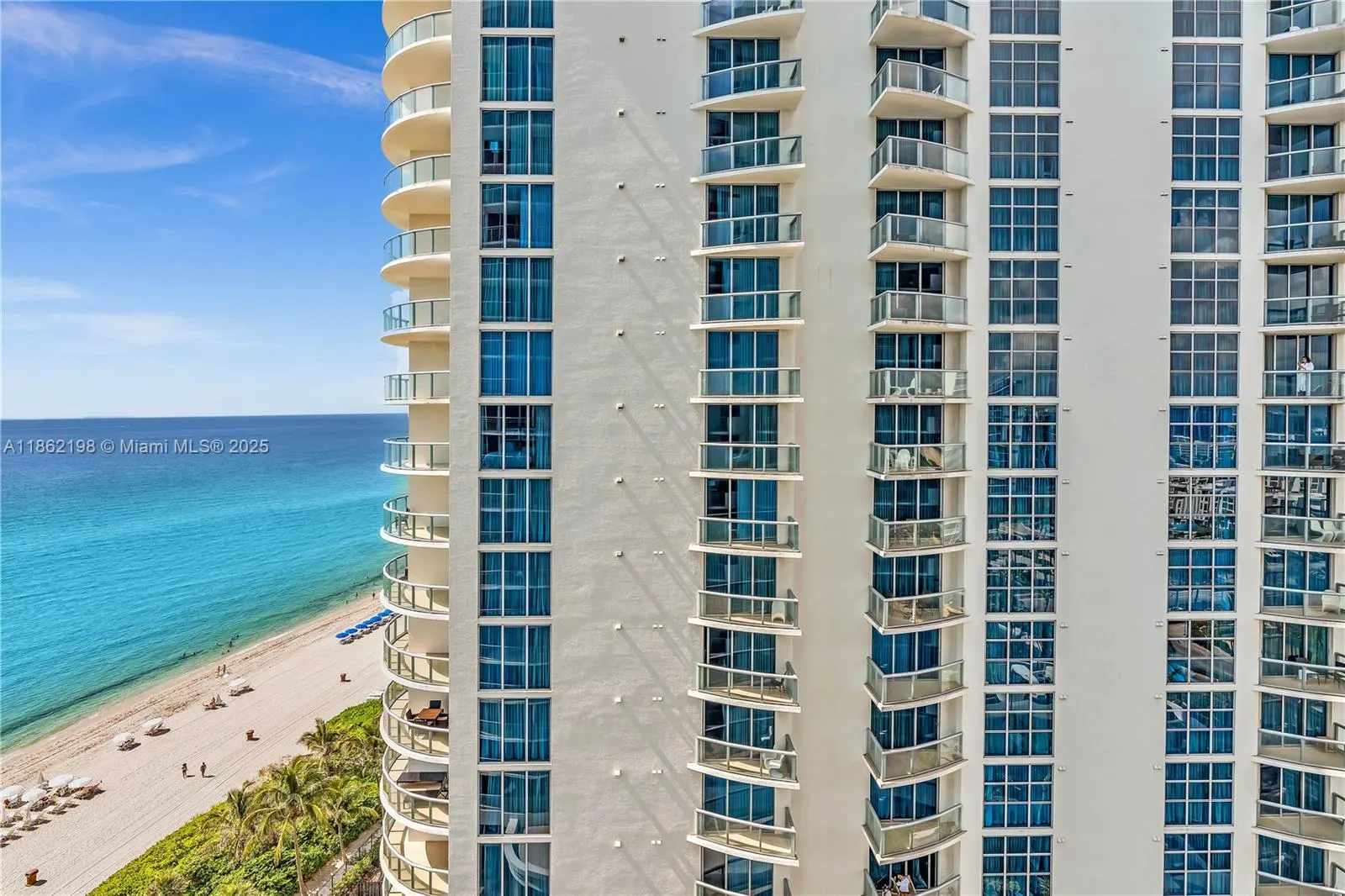 17375 Collins Ave, #1703