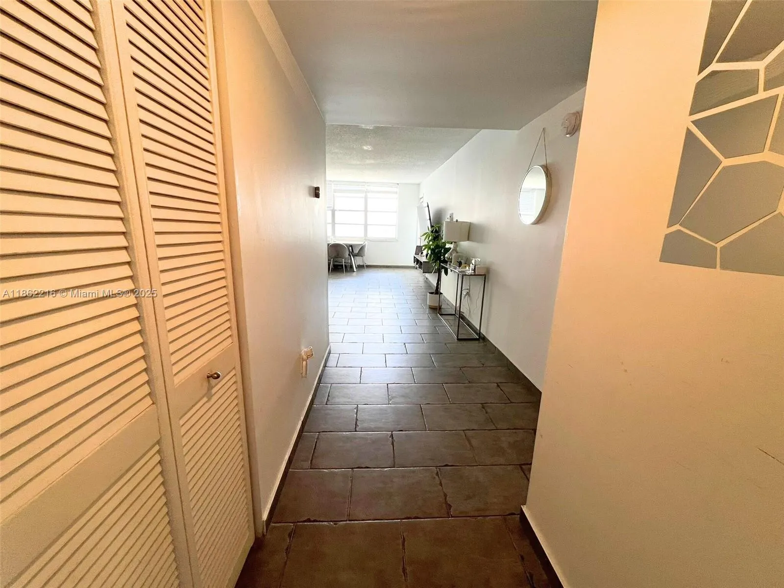 2750 NE 183rd St, #2707