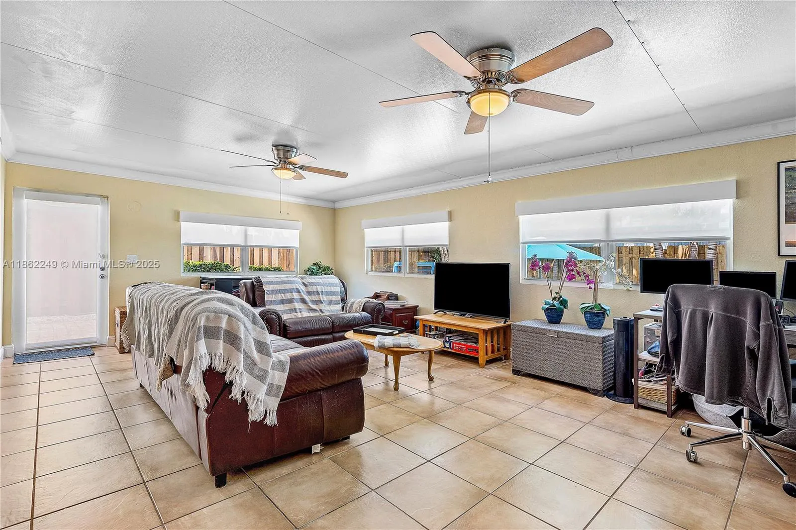 3127 NW 68th St