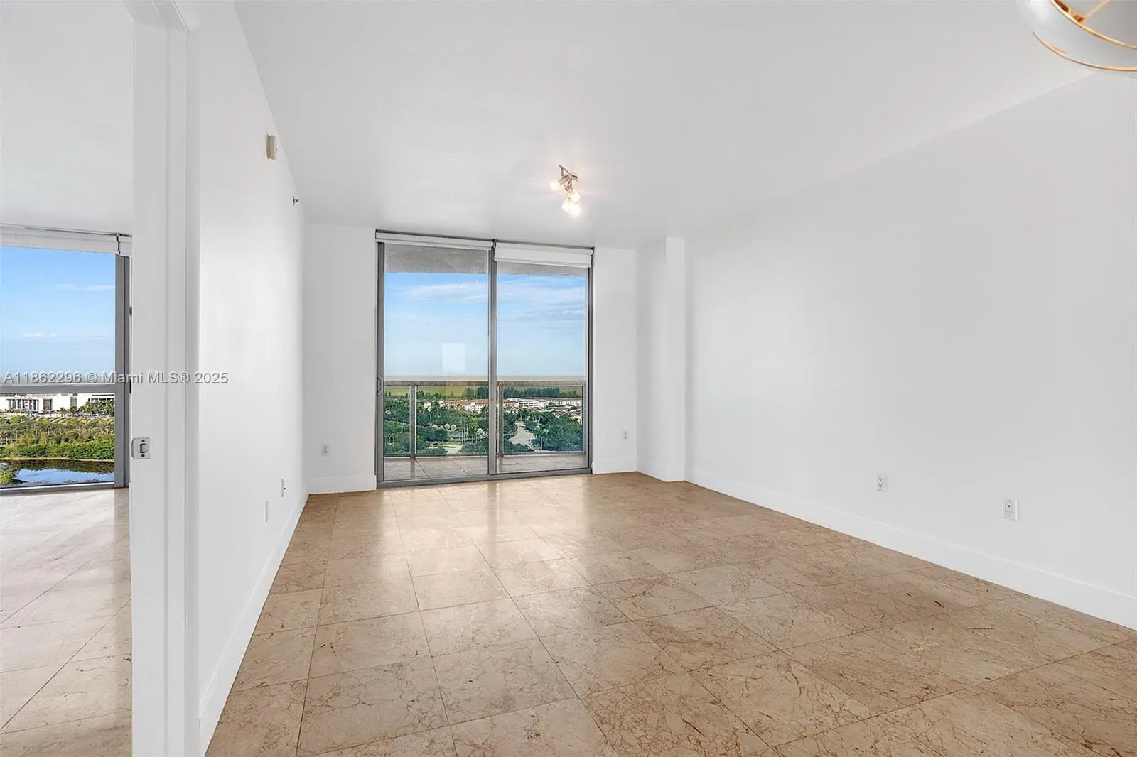 2641 N Flamingo Rd, #2205N
